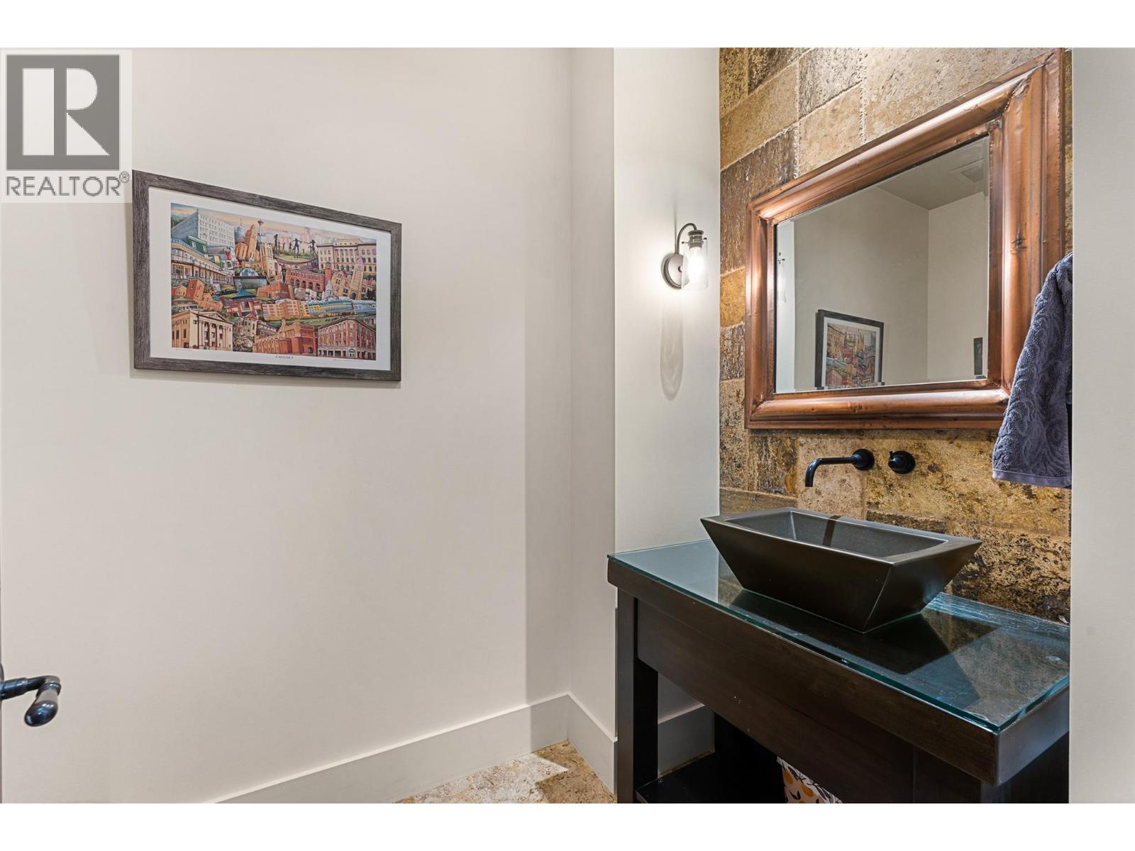 2457 Selkirk Drive, Kelowna, British Columbia  V1V 2R7 - Photo 24 - 10376813