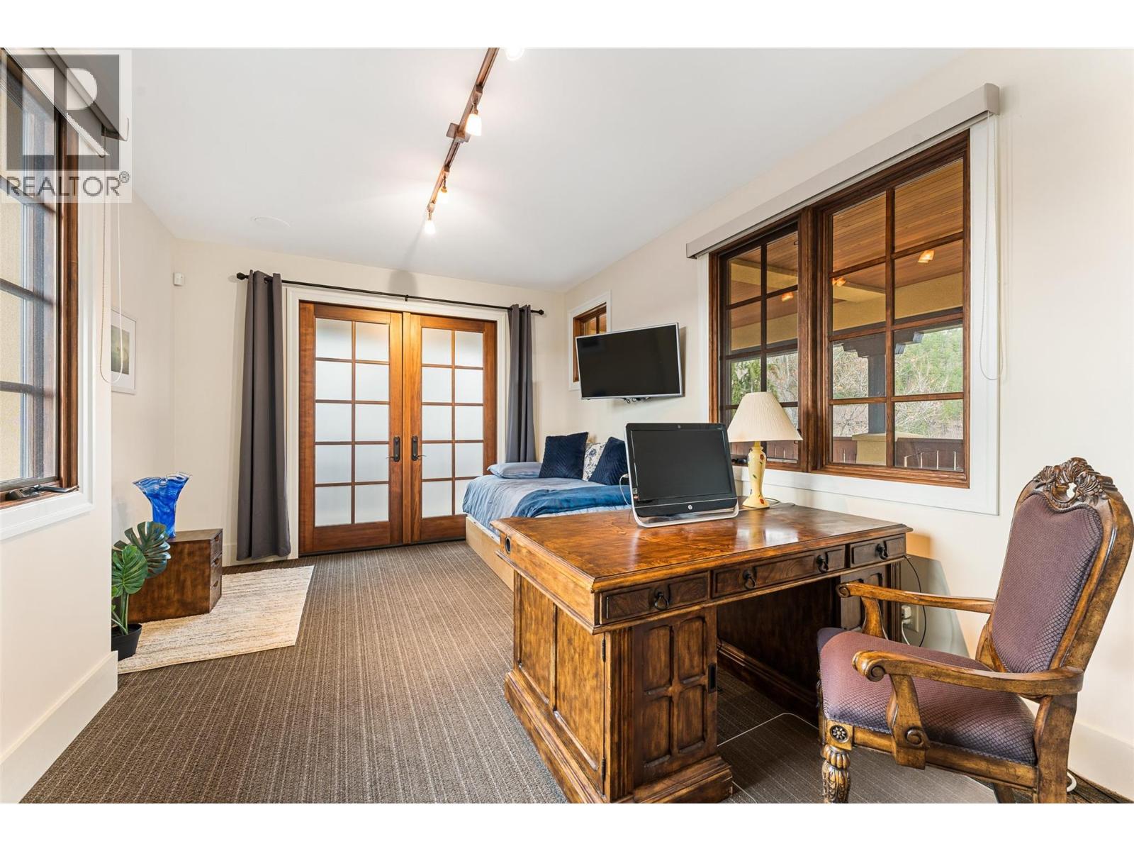 2457 Selkirk Drive, Kelowna, British Columbia  V1V 2R7 - Photo 37 - 10376813