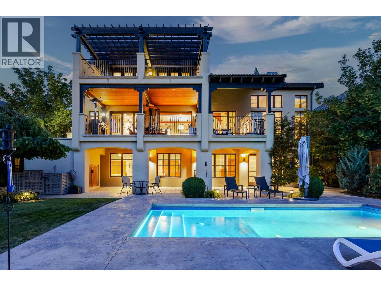 2457 Selkirk Drive, Kelowna, British Columbia  V1V 2R7 - Photo 4 - 10376813