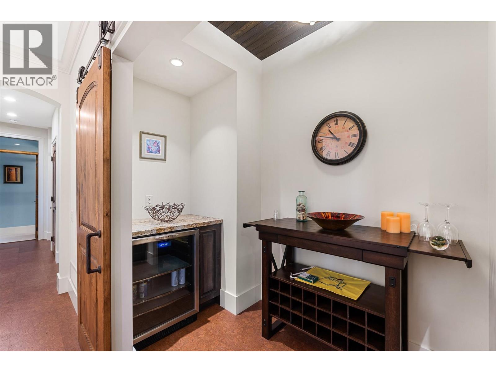 2457 Selkirk Drive, Kelowna, British Columbia  V1V 2R7 - Photo 46 - 10376813