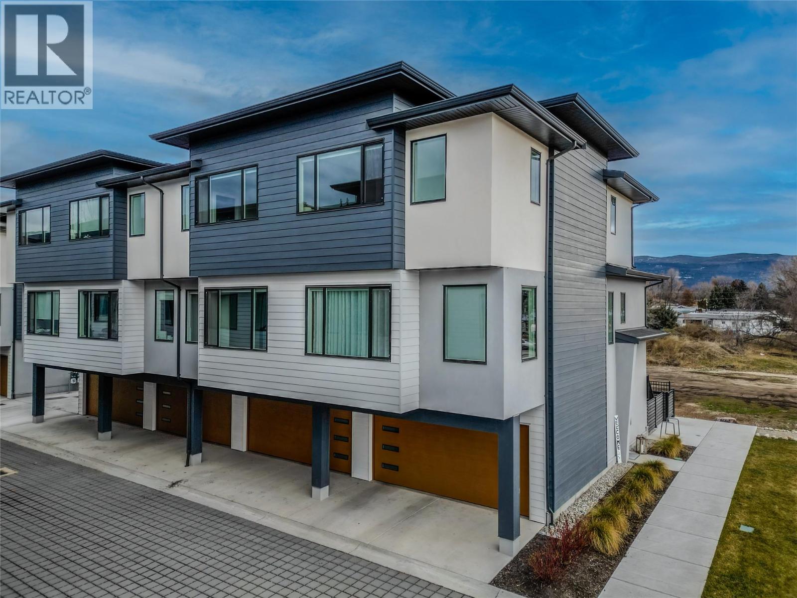 1225 Findlay Road Unit# 12, Kelowna, British Columbia  V1X 5B1 - Photo 1 - 10375676