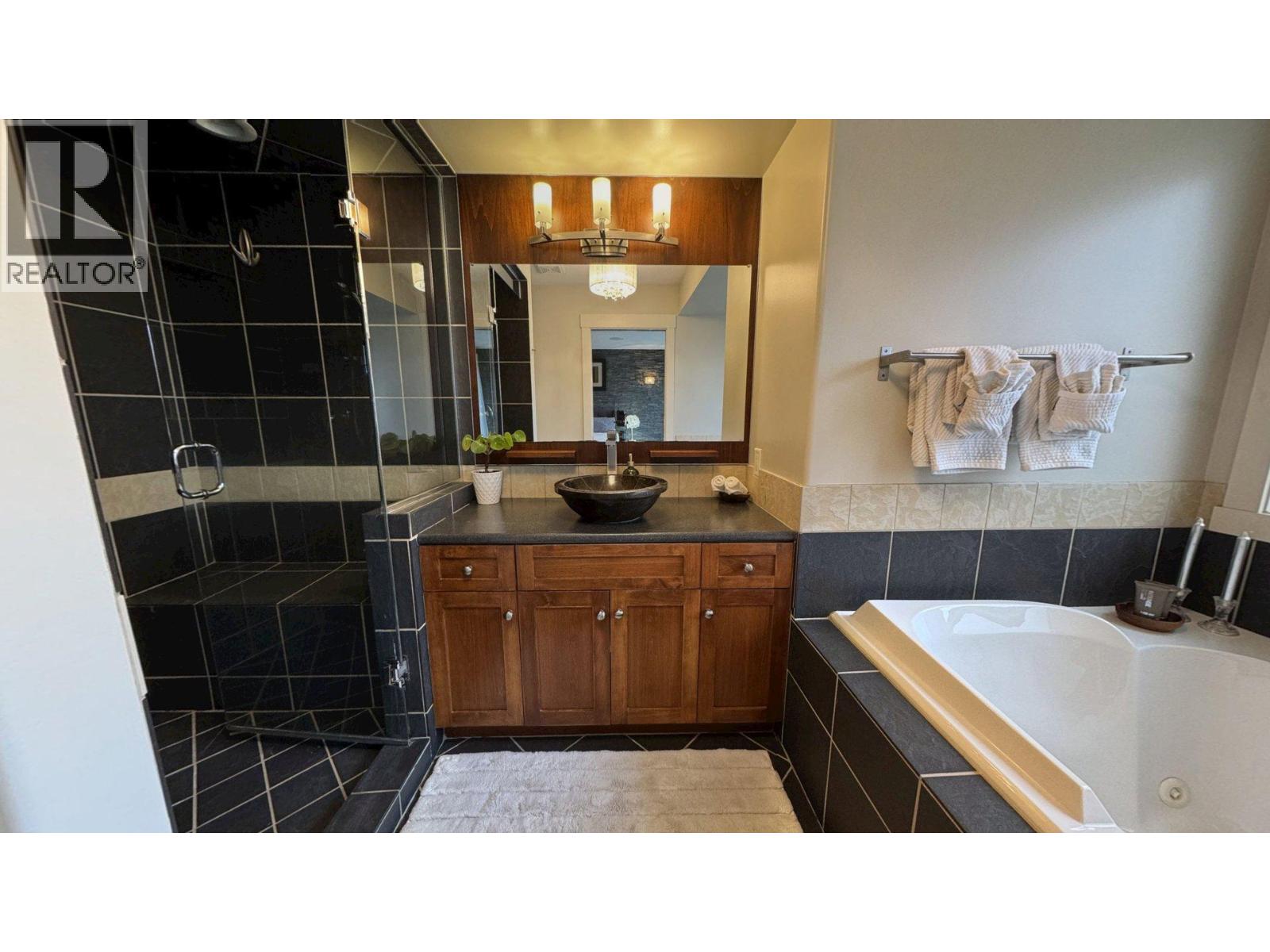 3266 Merlot Court, West Kelowna, British Columbia  V4T 2W7 - Photo 13 - 10374965