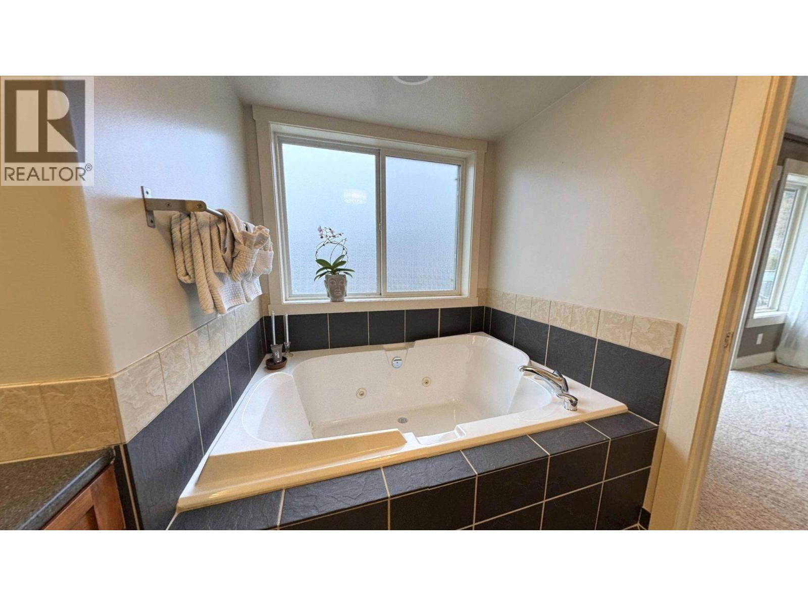 3266 Merlot Court, West Kelowna, British Columbia  V4T 2W7 - Photo 14 - 10374965