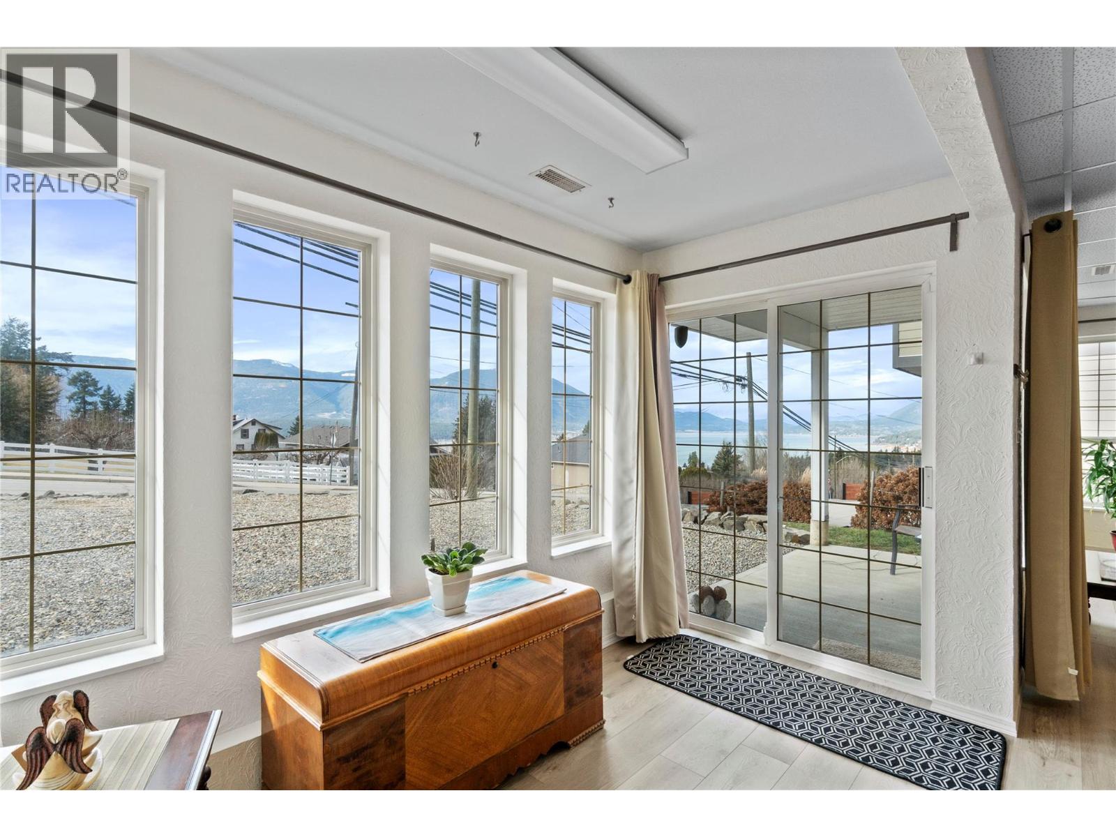 430 20 Street Se, Salmon Arm, British Columbia  V1E 1J4 - Photo 29 - 10376552