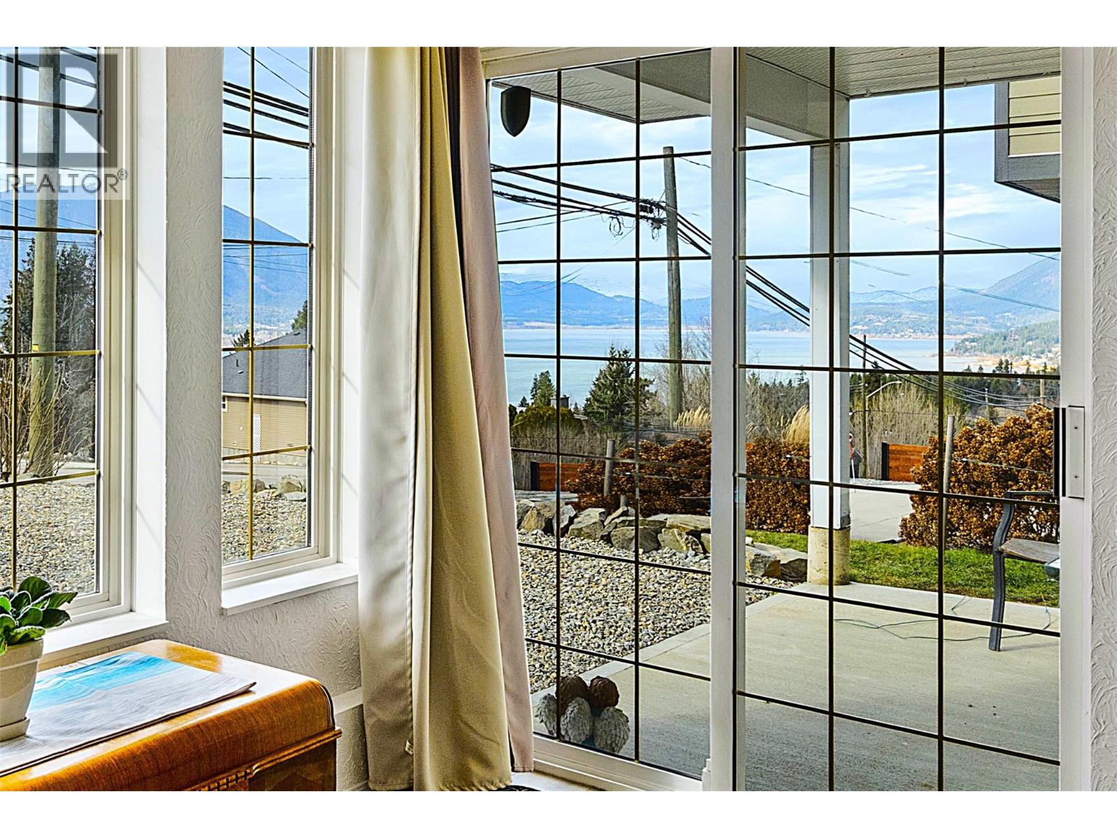 430 20 Street Se, Salmon Arm, British Columbia  V1E 1J4 - Photo 46 - 10376552