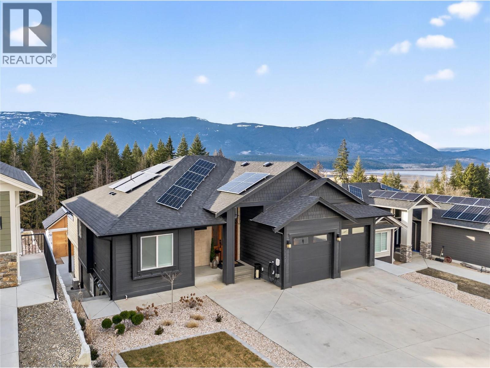 1621 9 Street Se, Salmon Arm, British Columbia  V1E 0G9 - Photo 1 - 10377706