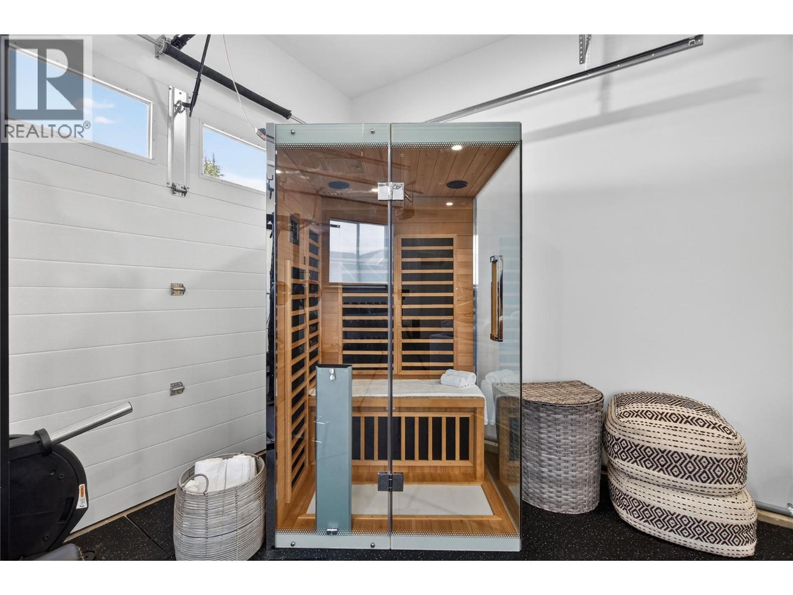 1621 9 Street Se, Salmon Arm, British Columbia  V1E 0G9 - Photo 40 - 10377706