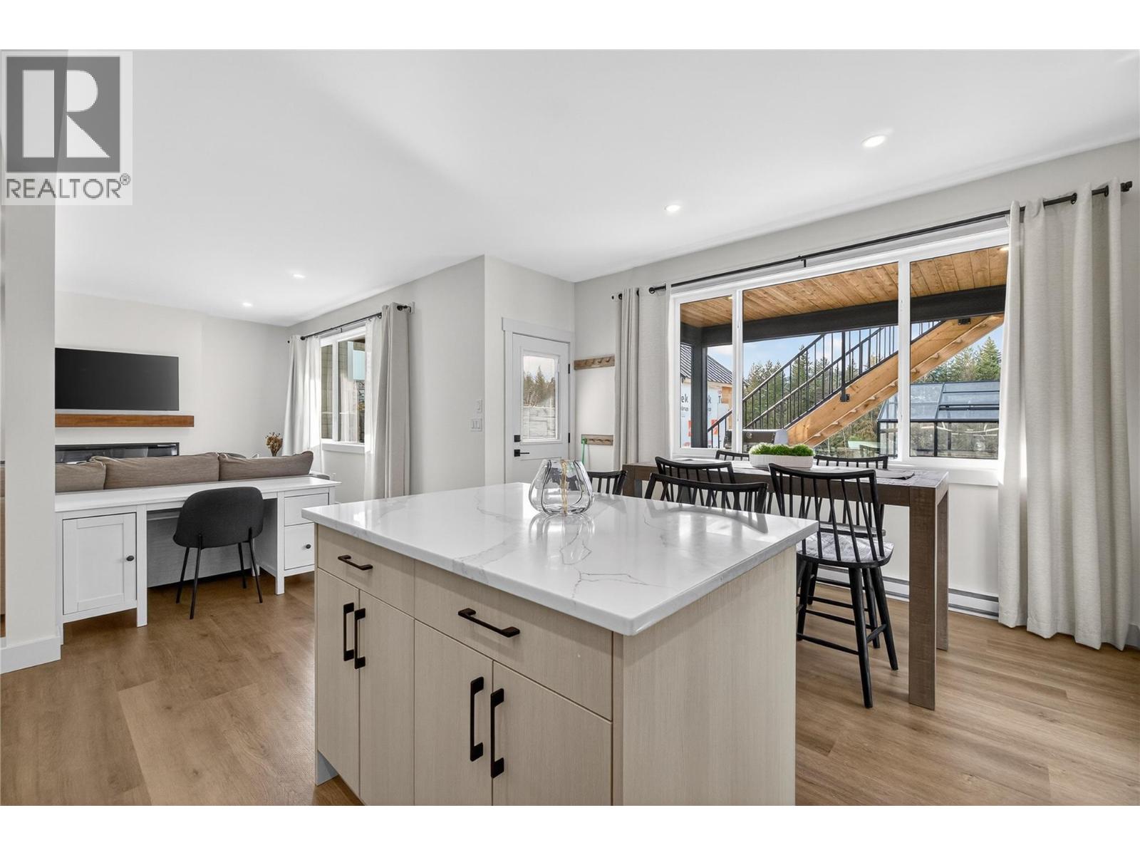 1621 9 Street Se, Salmon Arm, British Columbia  V1E 0G9 - Photo 76 - 10377706