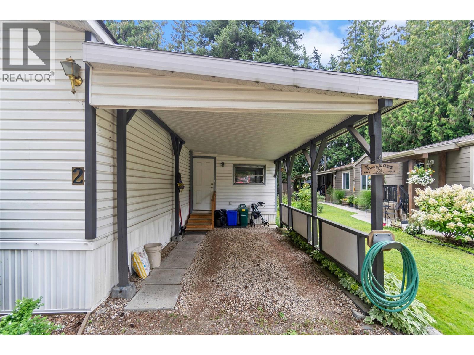 5161 63 Avenue Ne Unit# 2, Salmon Arm, British Columbia  V0E 1K0 - Photo 3 - 10377262