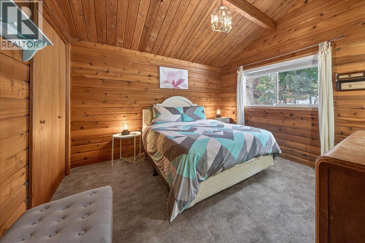 5024 Hot Springs Road, Fairmont Hot Springs, British Columbia  V0B 1L1 - Photo 14 - 10377068