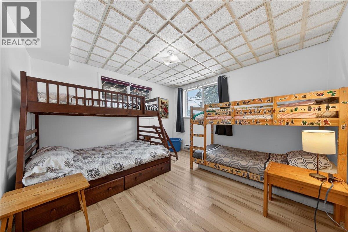 5024 Hot Springs Road, Fairmont Hot Springs, British Columbia  V0B 1L1 - Photo 28 - 10377068