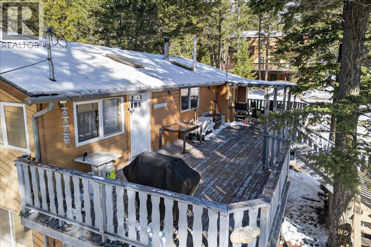 5024 Hot Springs Road, Fairmont Hot Springs, British Columbia  V0B 1L1 - Photo 29 - 10377068