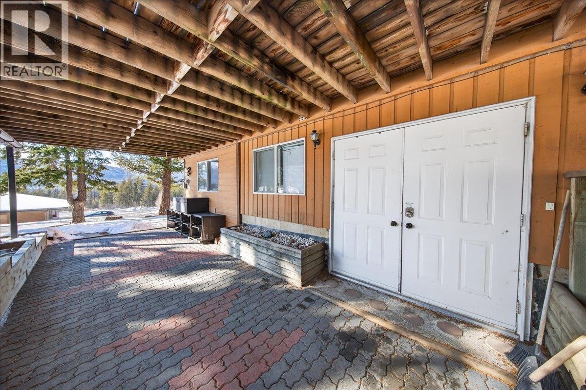 5024 Hot Springs Road, Fairmont Hot Springs, British Columbia  V0B 1L1 - Photo 36 - 10377068