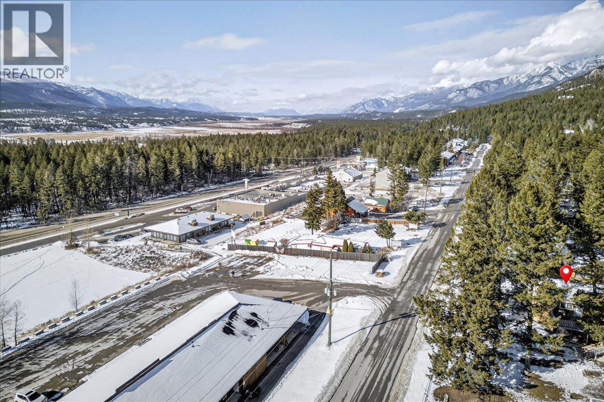 5024 Hot Springs Road, Fairmont Hot Springs, British Columbia  V0B 1L1 - Photo 45 - 10377068