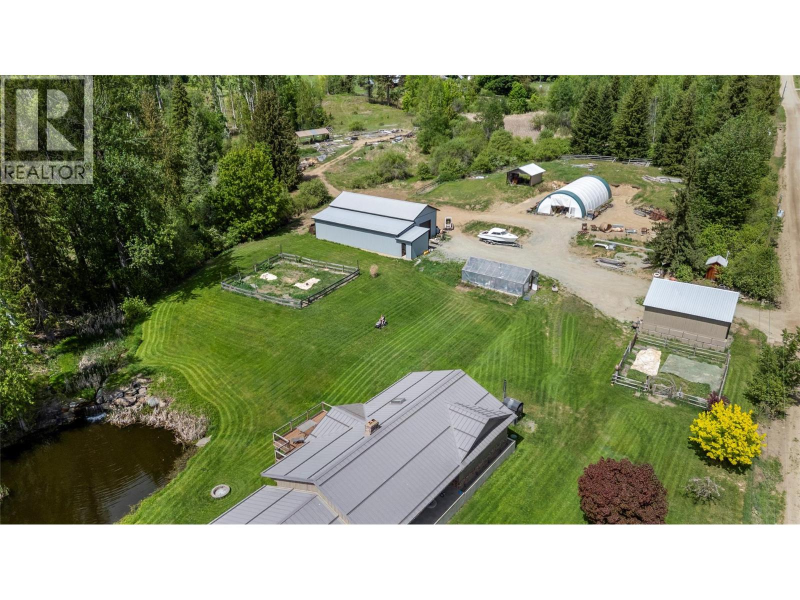 2523 Evans Road, Celista, British Columbia  V0E 1M6 - Photo 22 - 10377750
