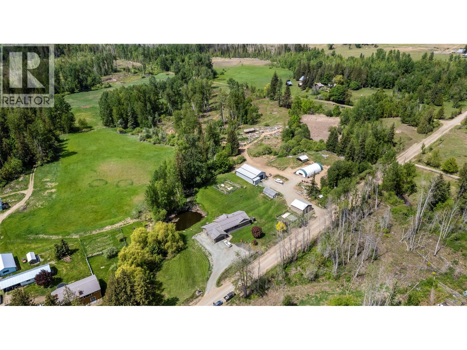 2523 Evans Road, Celista, British Columbia  V0E 1M6 - Photo 23 - 10377750