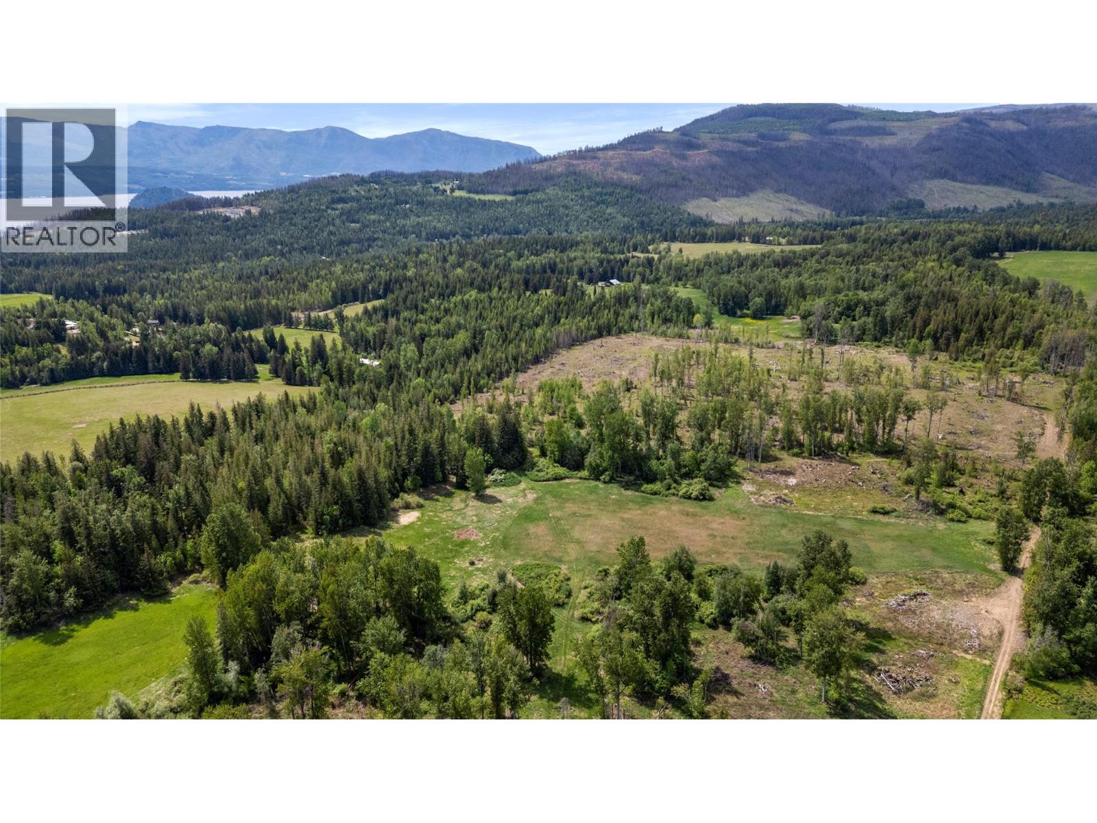 2523 Evans Road, Celista, British Columbia  V0E 1M6 - Photo 28 - 10377750