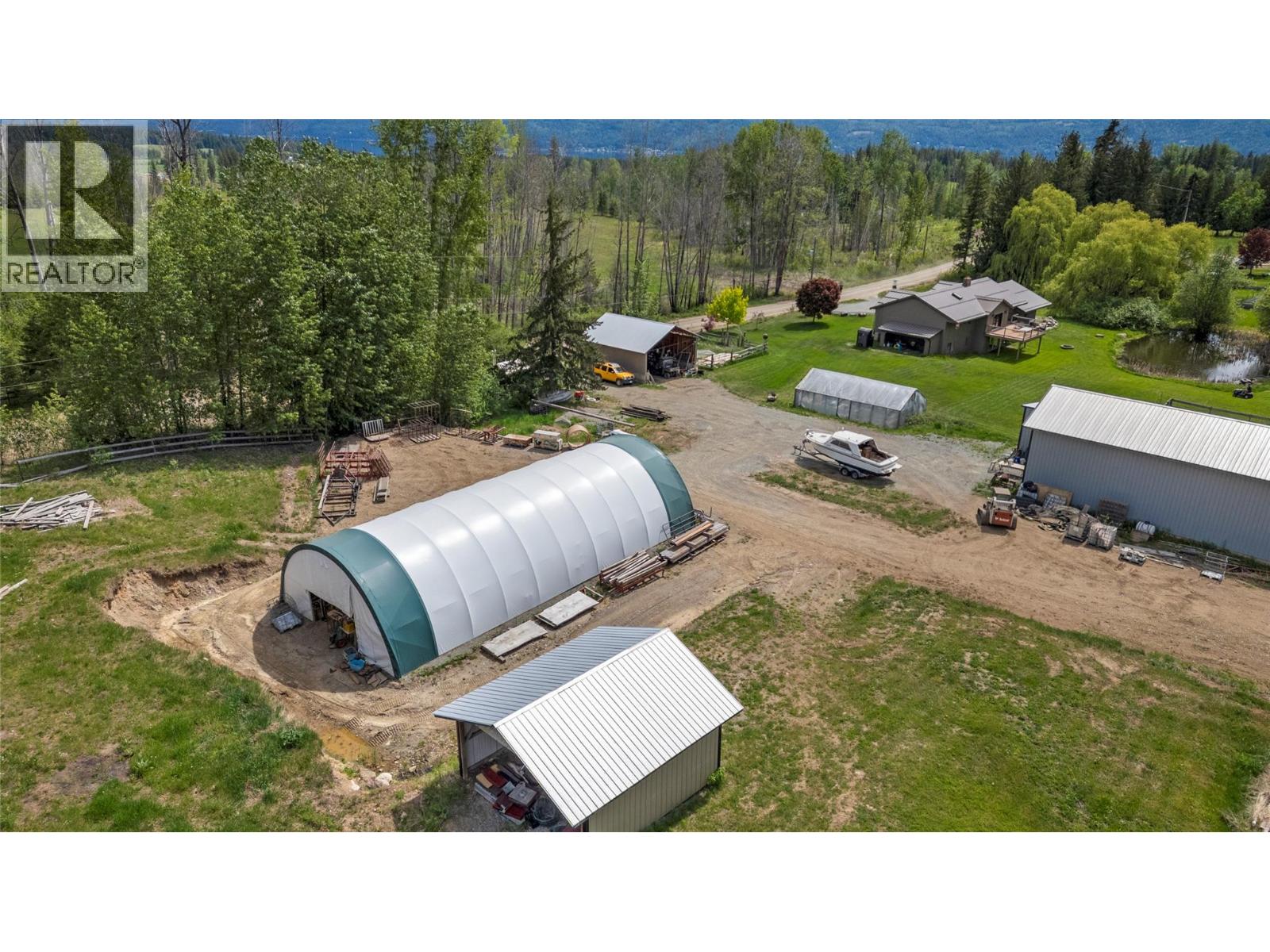 2523 Evans Road, Celista, British Columbia  V0E 1M6 - Photo 37 - 10377750
