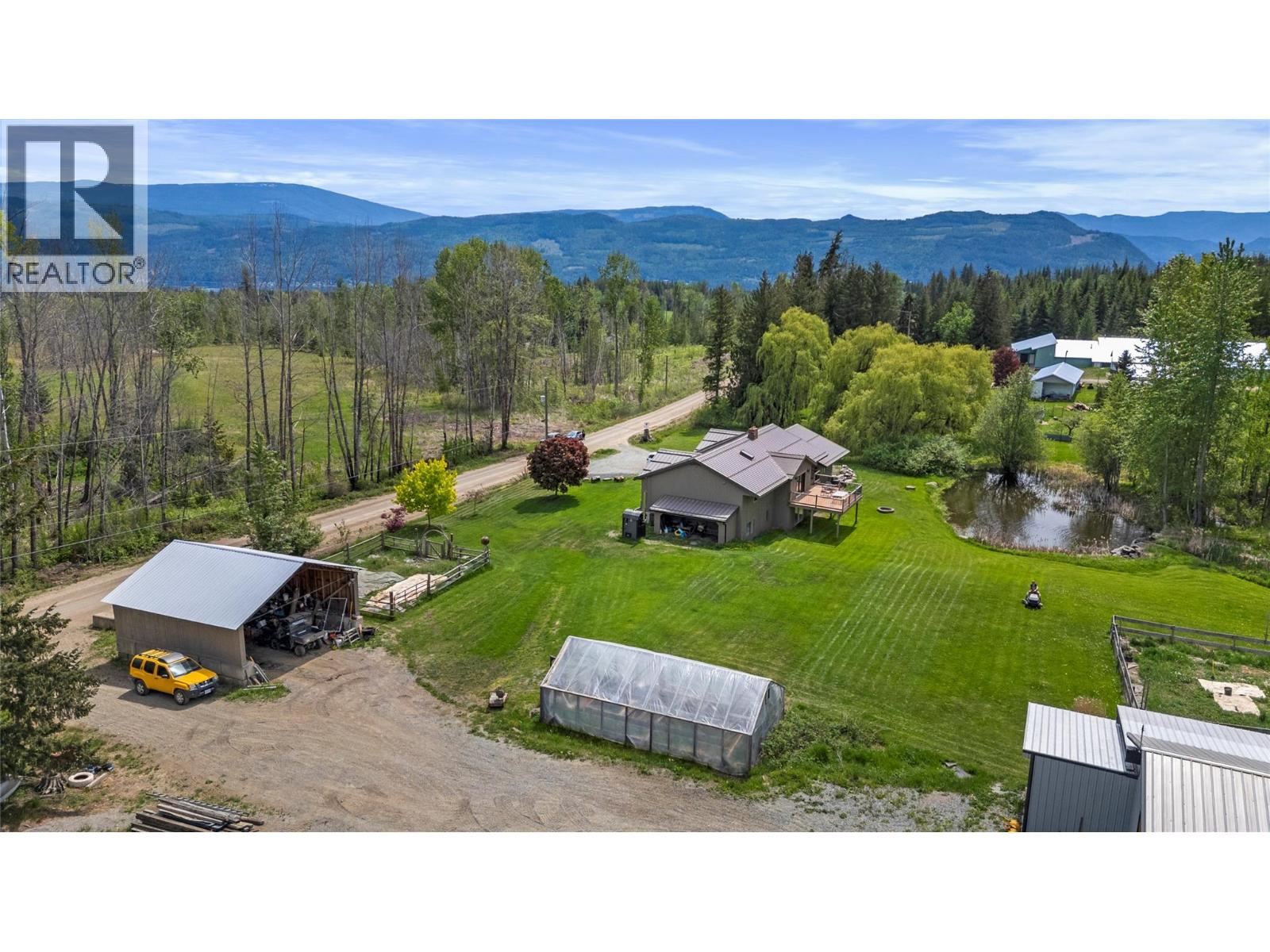 2523 Evans Road, Celista, British Columbia  V0E 1M6 - Photo 38 - 10377750