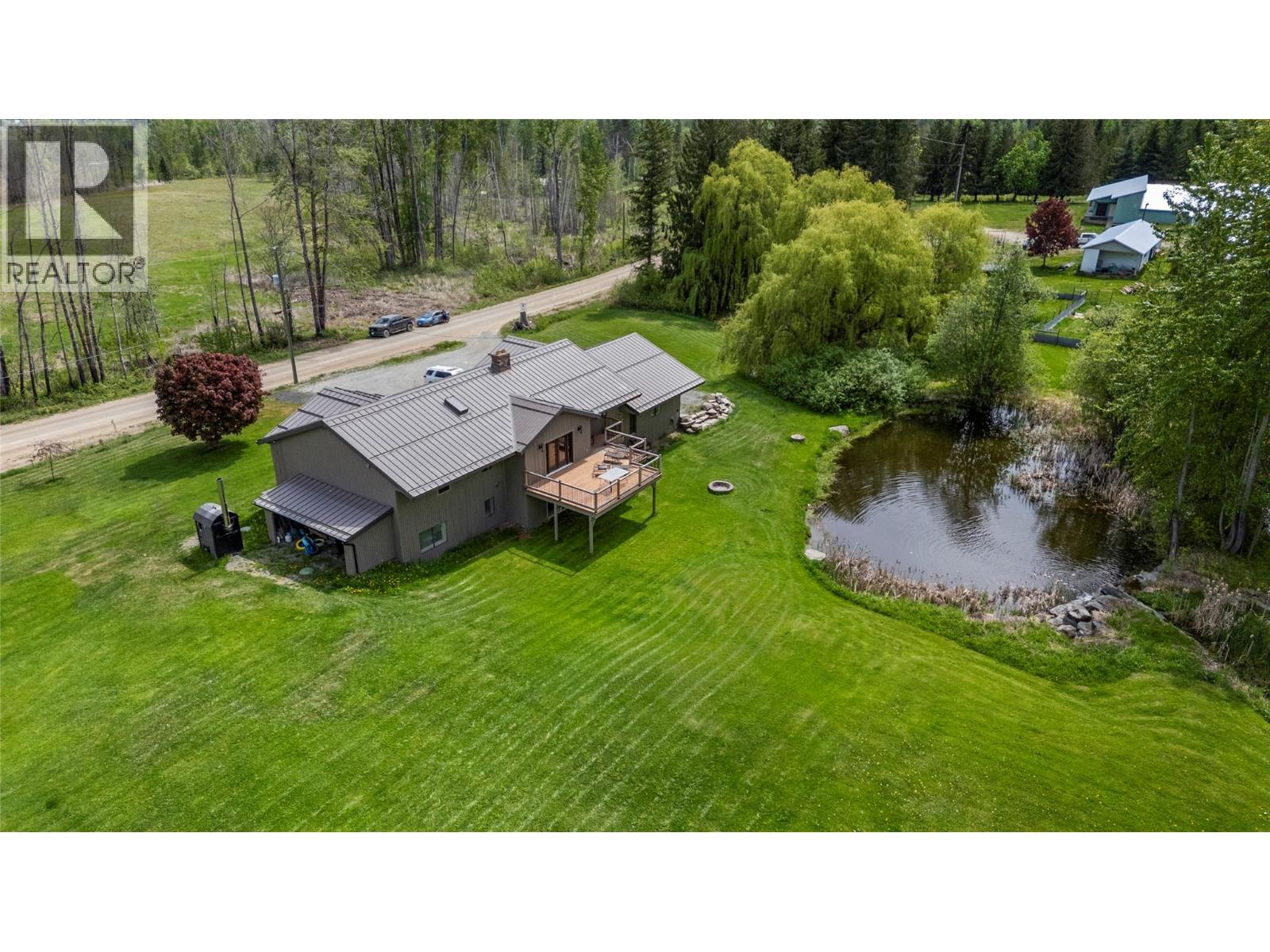 2523 Evans Road, Celista, British Columbia  V0E 1M6 - Photo 40 - 10377750