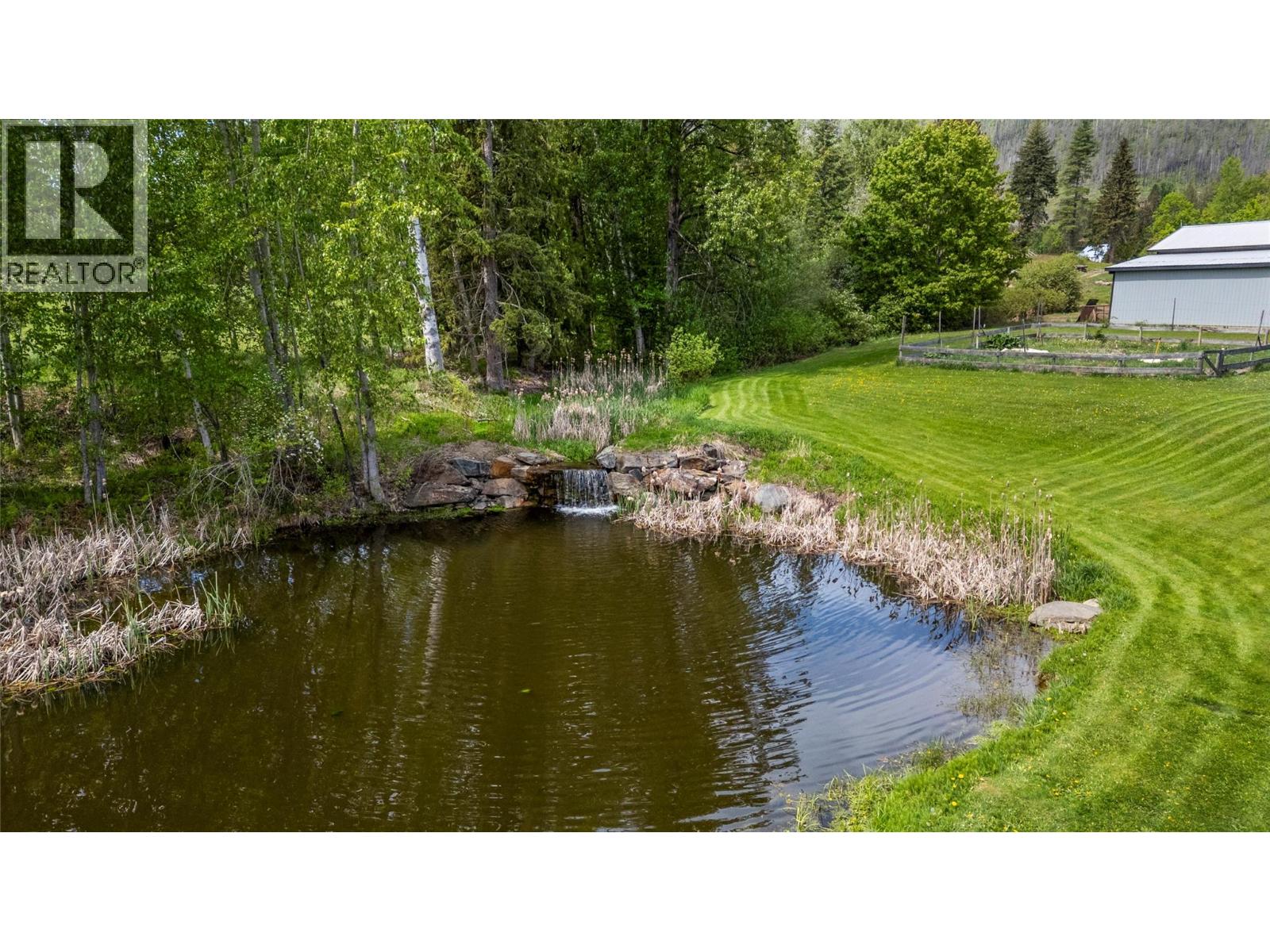 2523 Evans Road, Celista, British Columbia  V0E 1M6 - Photo 42 - 10377750