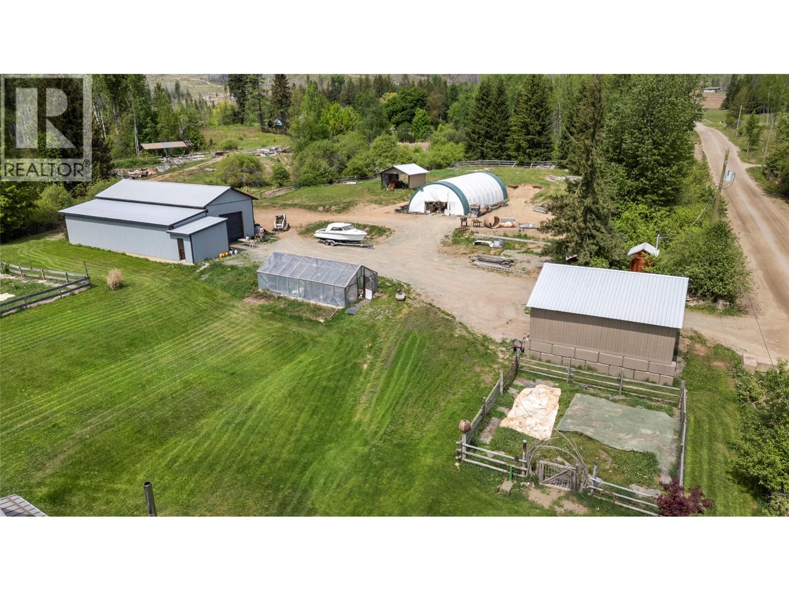 2523 Evans Road, Celista, British Columbia  V0E 1M6 - Photo 45 - 10377750