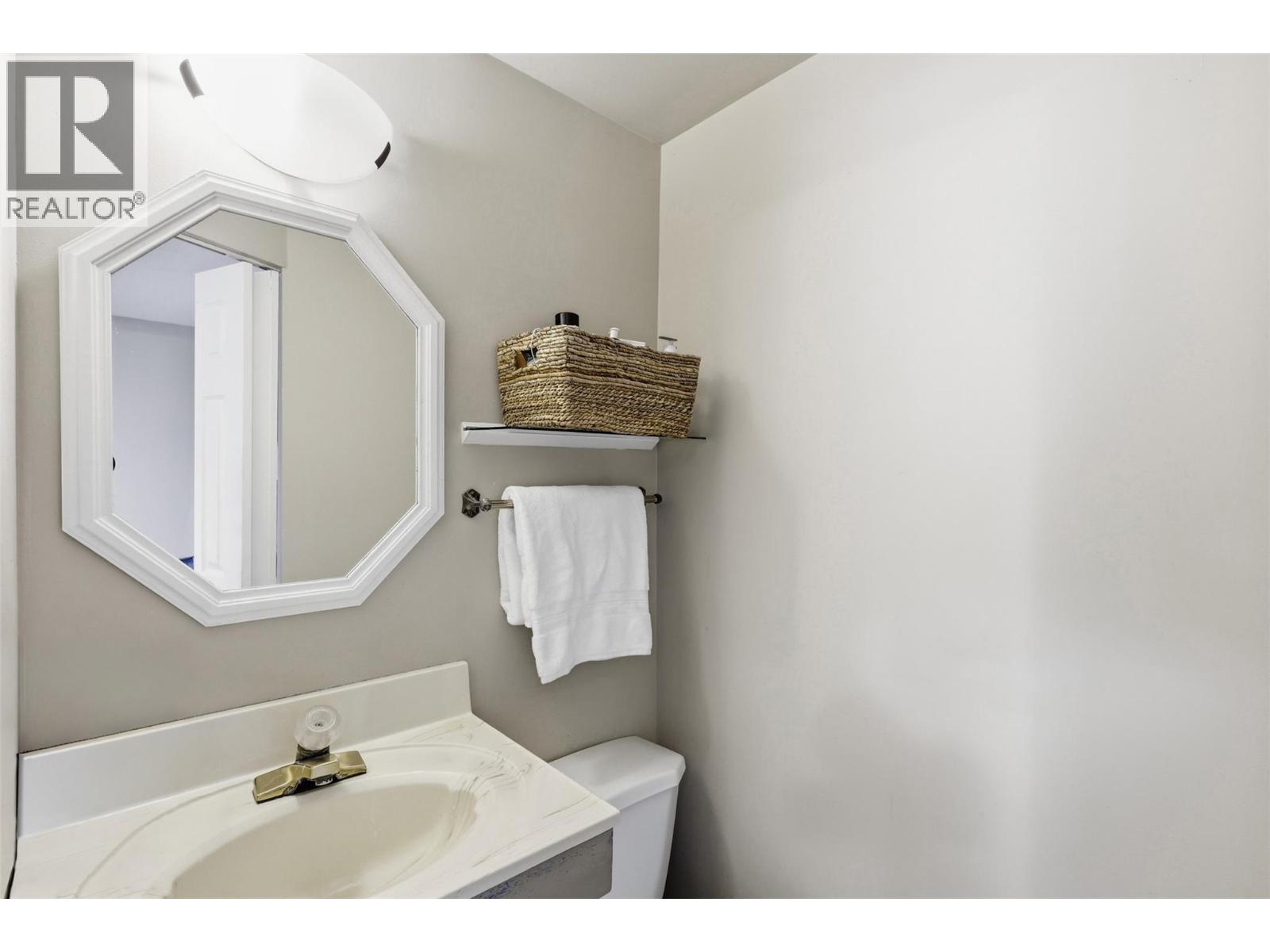 1155 Pembroke Avenue, Kamloops, British Columbia  V2B 7W5 - Photo 20 - 10377604