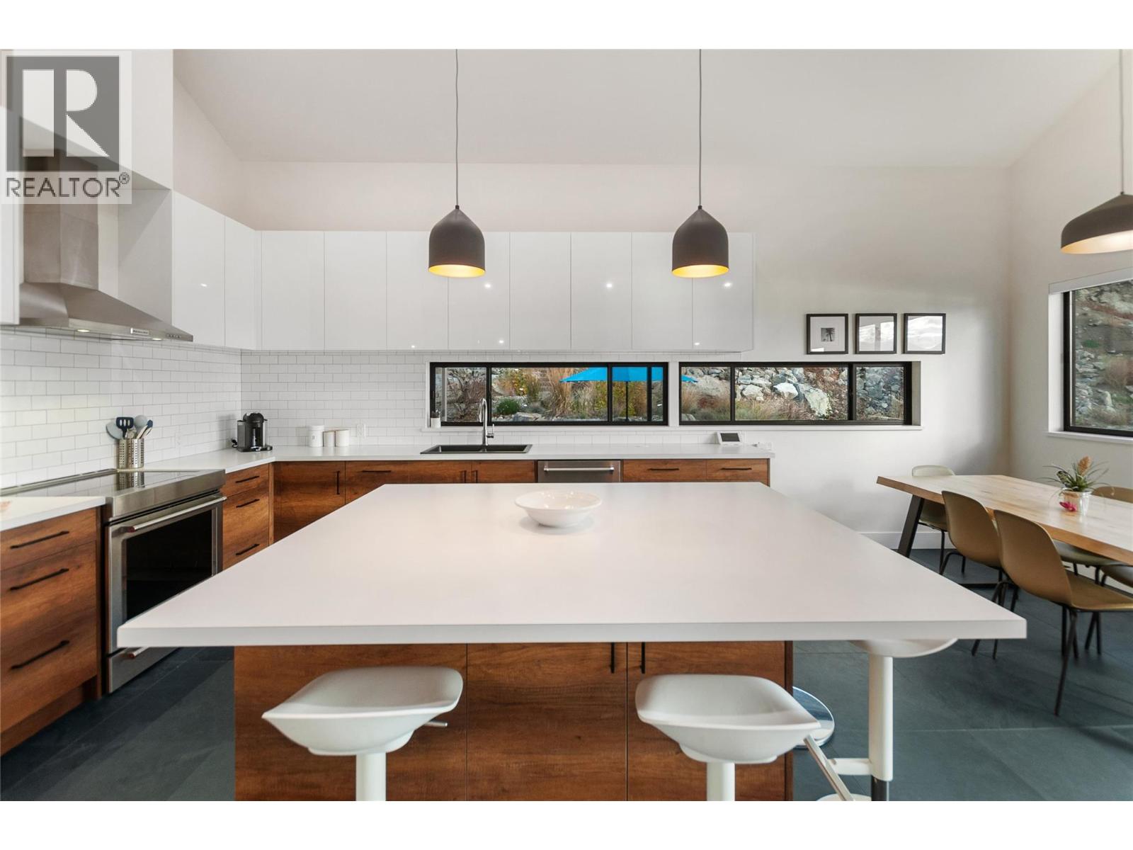 2710 Workman Place, Naramata, British Columbia  V0H 1N0 - Photo 10 - 10377655