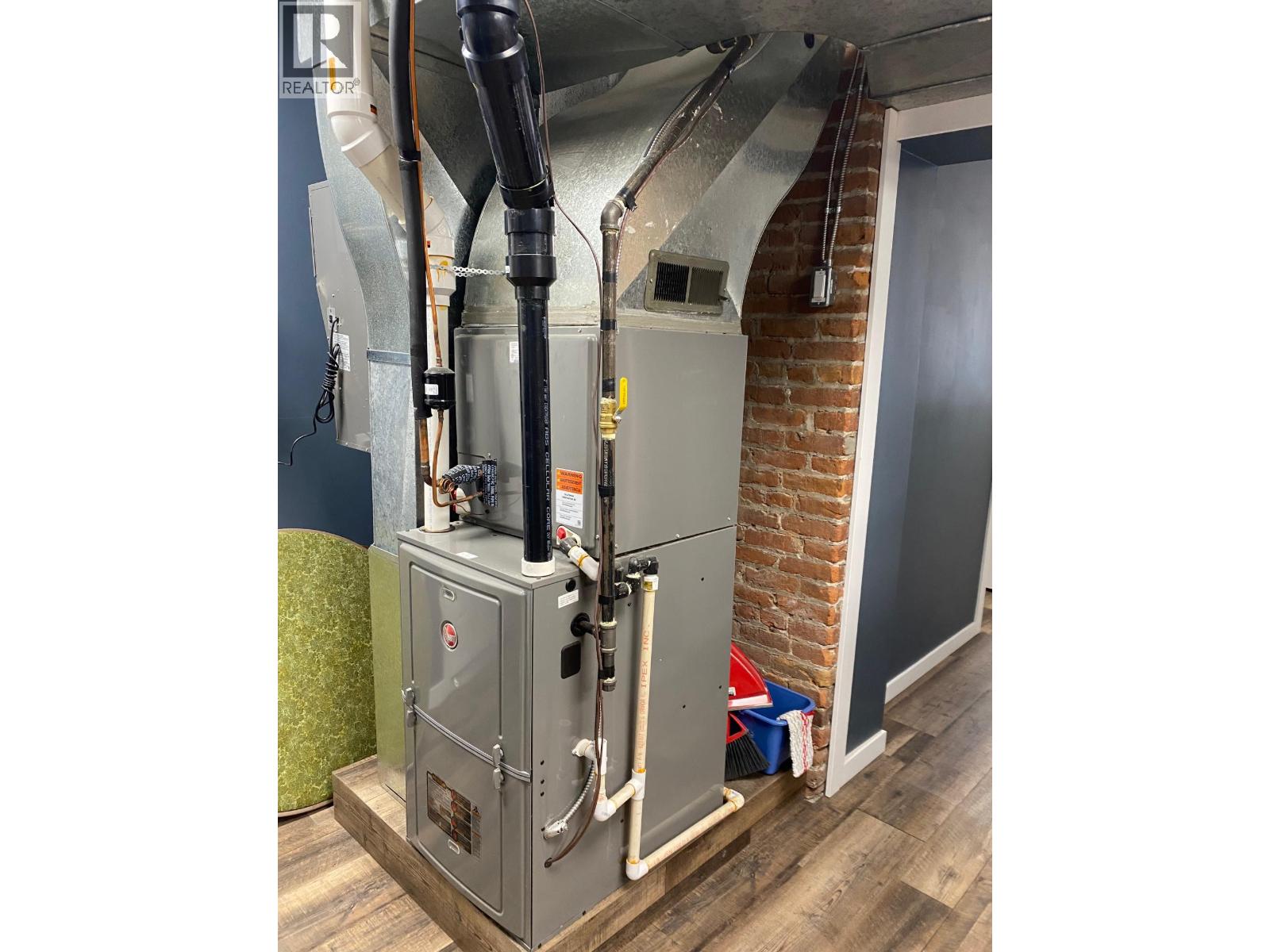 224 Market Avenue, Grand Forks, British Columbia  V0H 1H0 - Photo 15 - 10377461