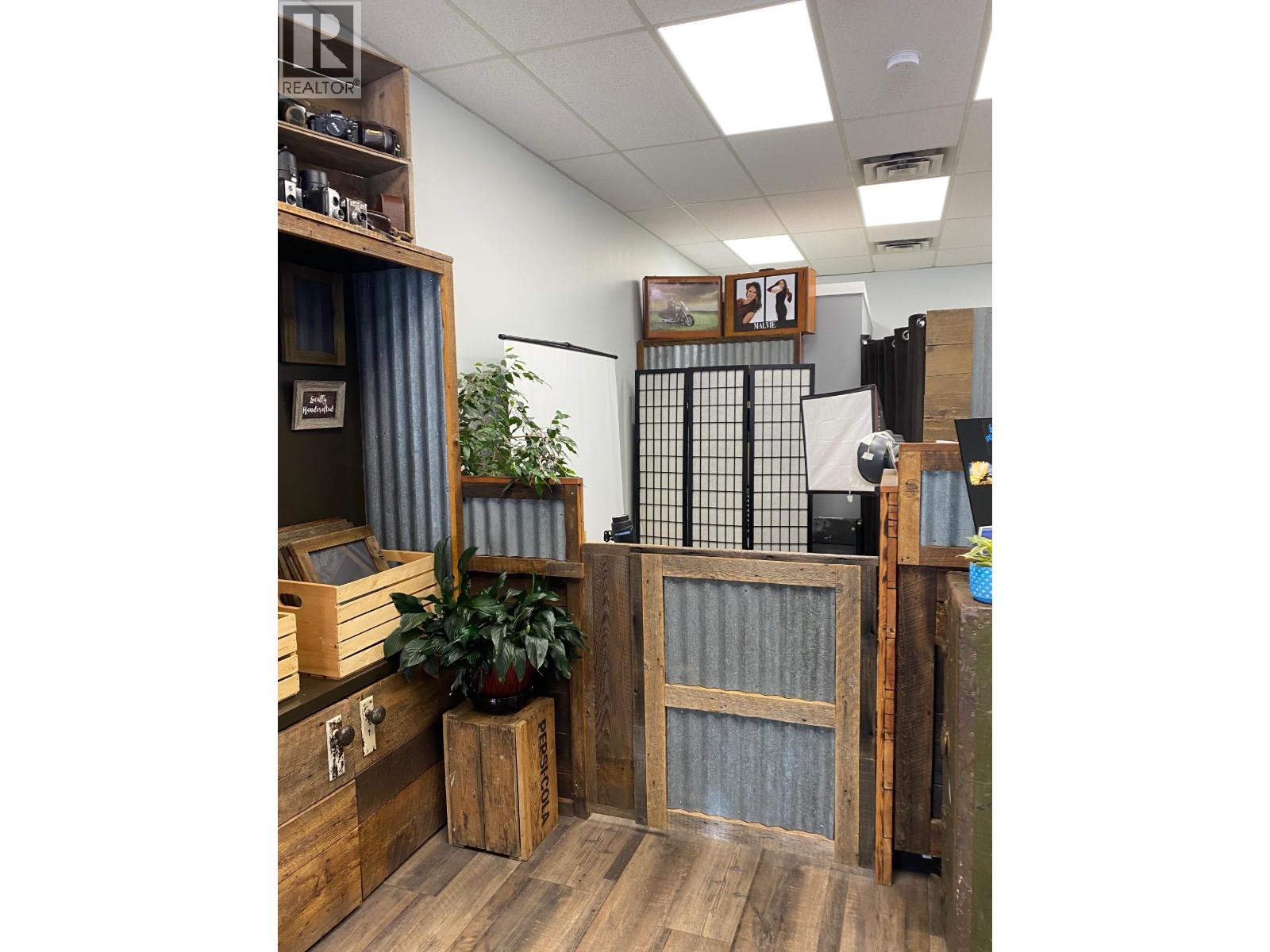 224 Market Avenue, Grand Forks, British Columbia  V0H 1H0 - Photo 5 - 10377461