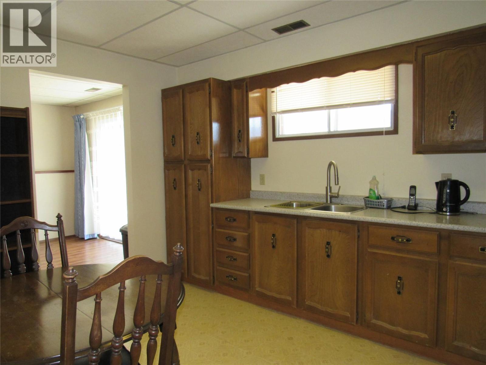 519 10th Avenue, Castlegar, British Columbia  V1N 1K6 - Photo 28 - 10373580