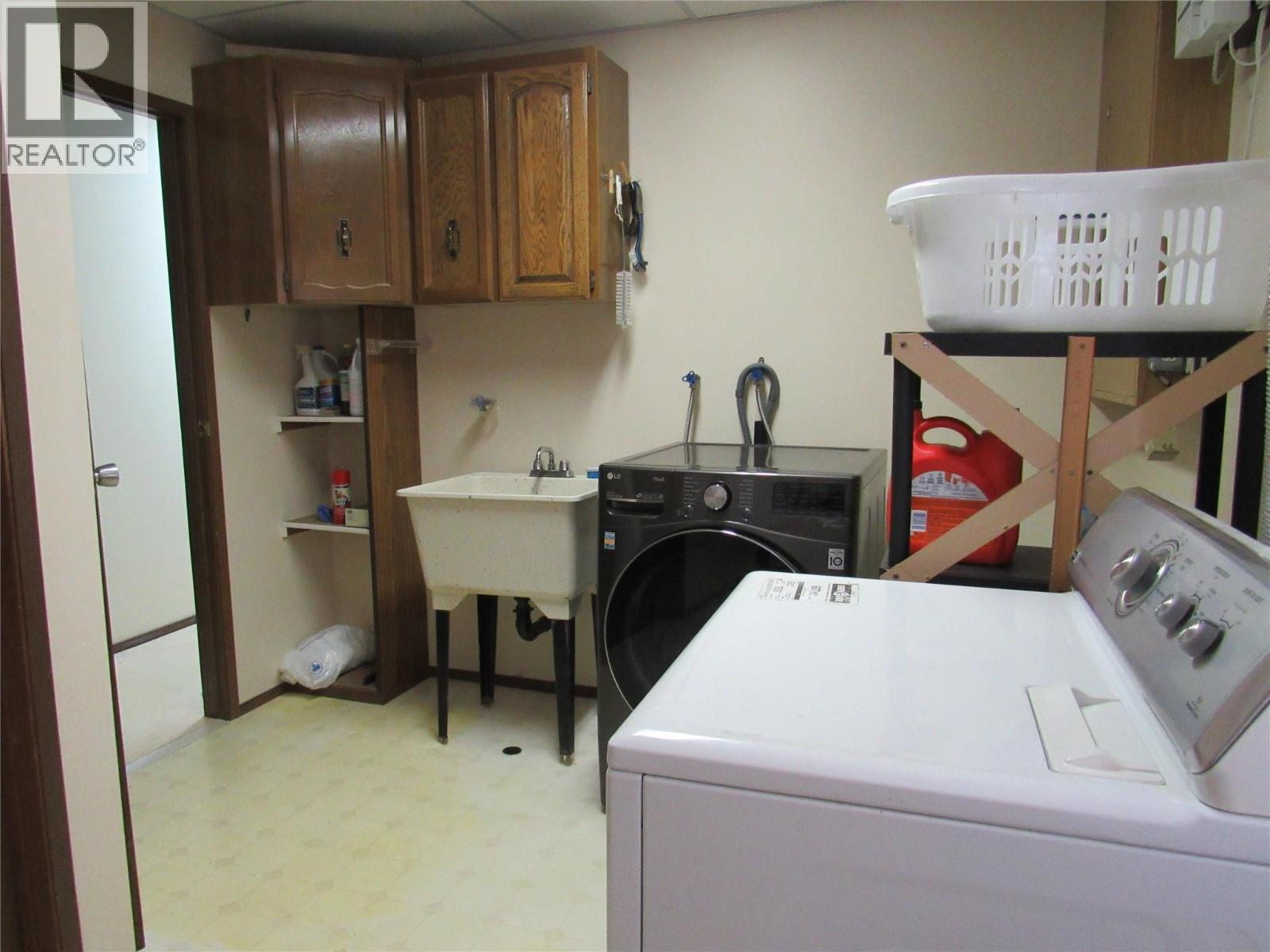 519 10th Avenue, Castlegar, British Columbia  V1N 1K6 - Photo 36 - 10373580