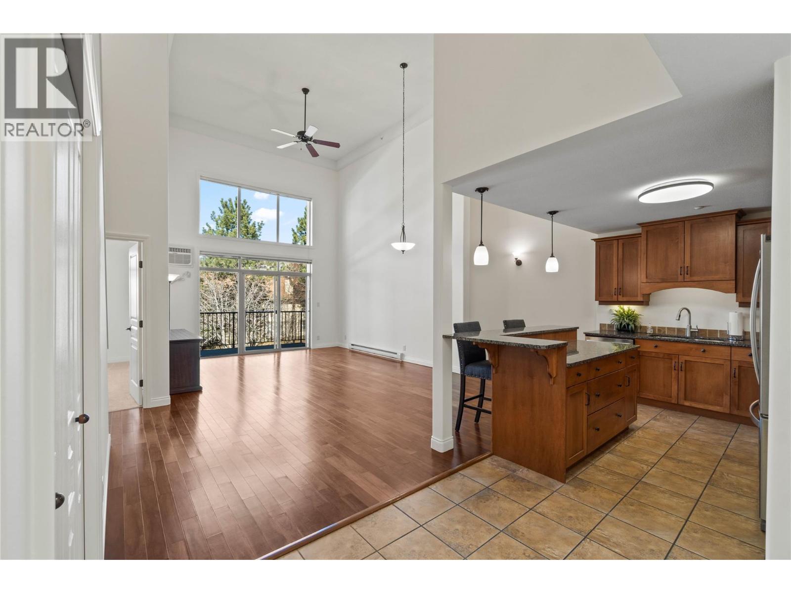 1390 Hillside Drive Unit# 305, Kamloops, British Columbia  V2E 0A6 - Photo 7 - 10377594