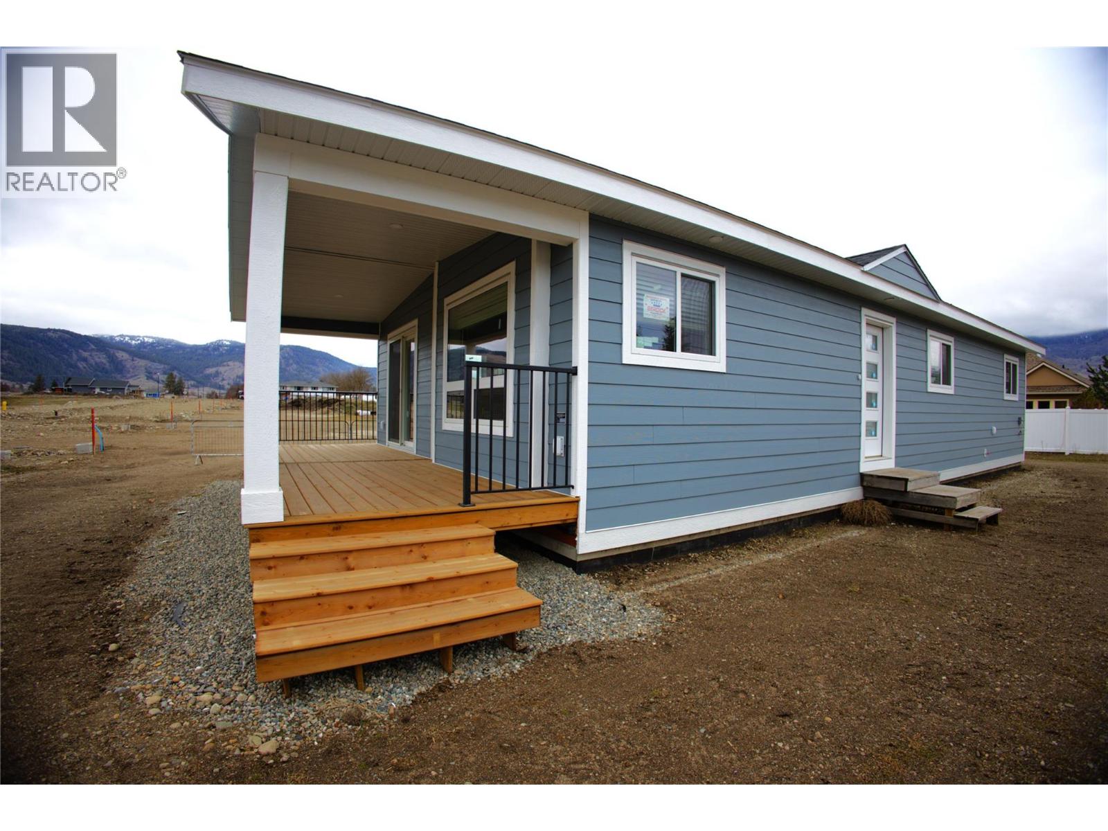 6830 22nd Street, Grand Forks, British Columbia  V0H 1H0 - Photo 1 - 10375352