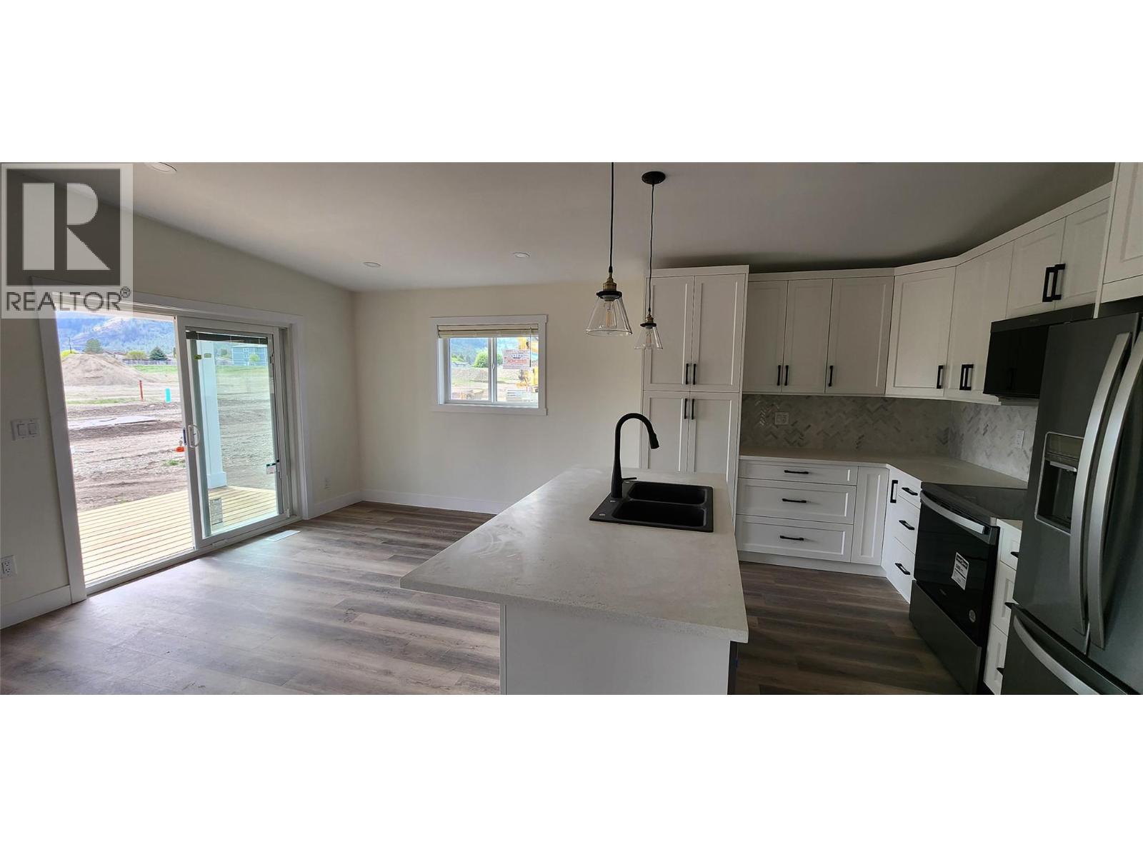 6830 22nd Street, Grand Forks, British Columbia  V0H 1H0 - Photo 6 - 10375352