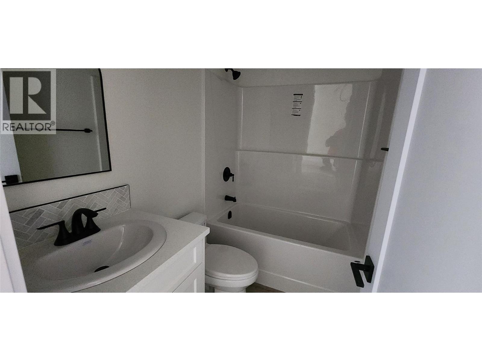 6830 22nd Street, Grand Forks, British Columbia  V0H 1H0 - Photo 7 - 10375352