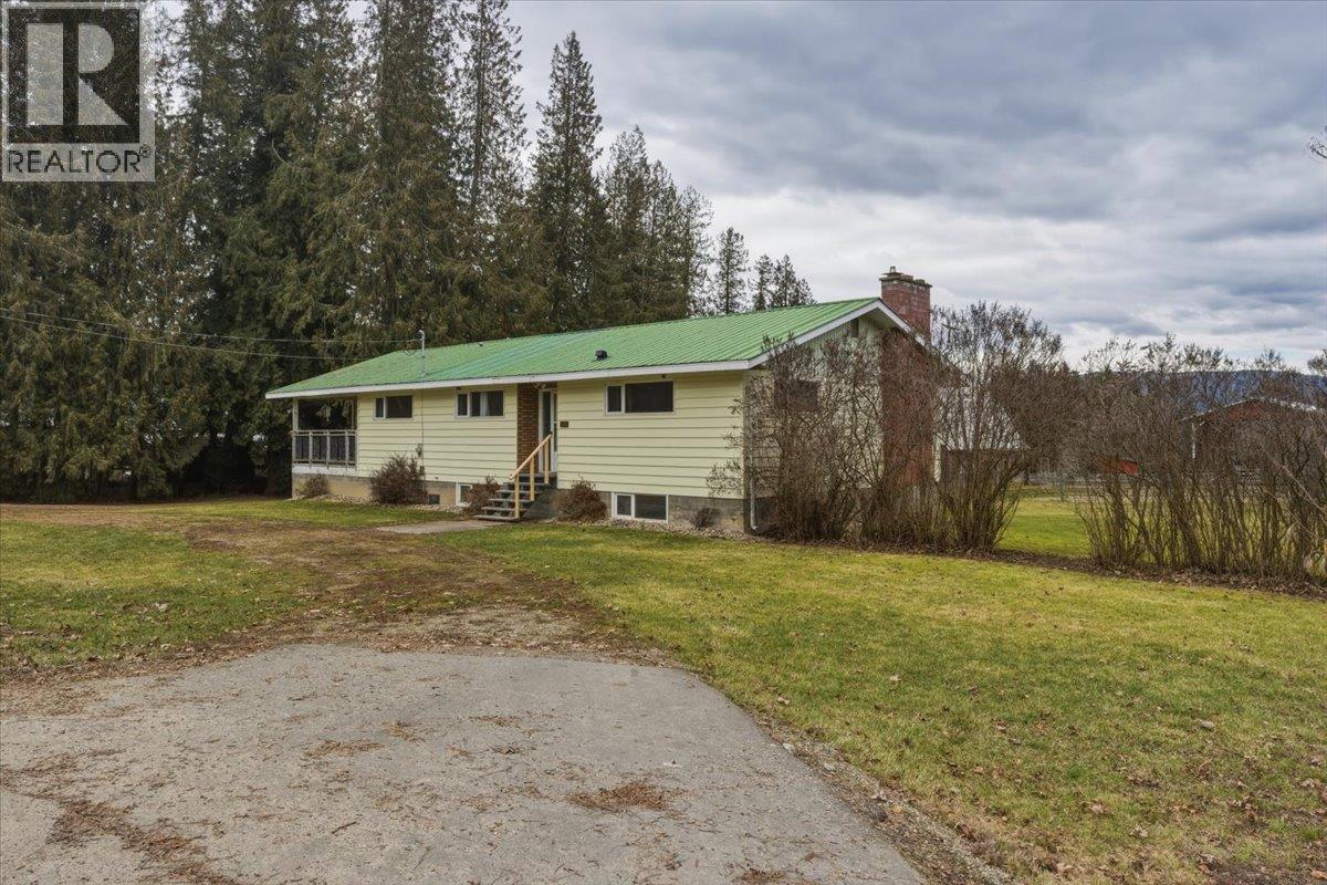 1121 Mountain View Road, Armstrong, British Columbia  V4Y 0S2 - Photo 1 - 10377775