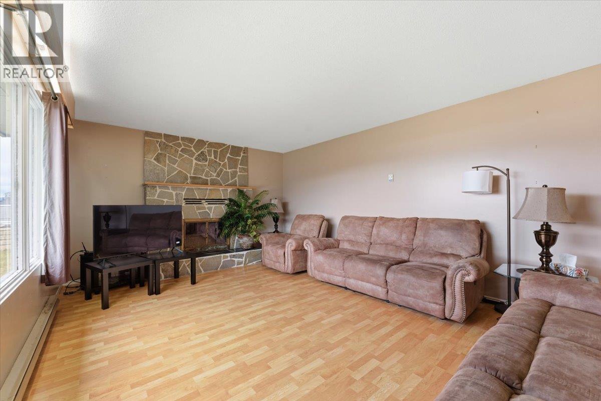 1121 Mountain View Road, Armstrong, British Columbia  V4Y 0S2 - Photo 10 - 10377775