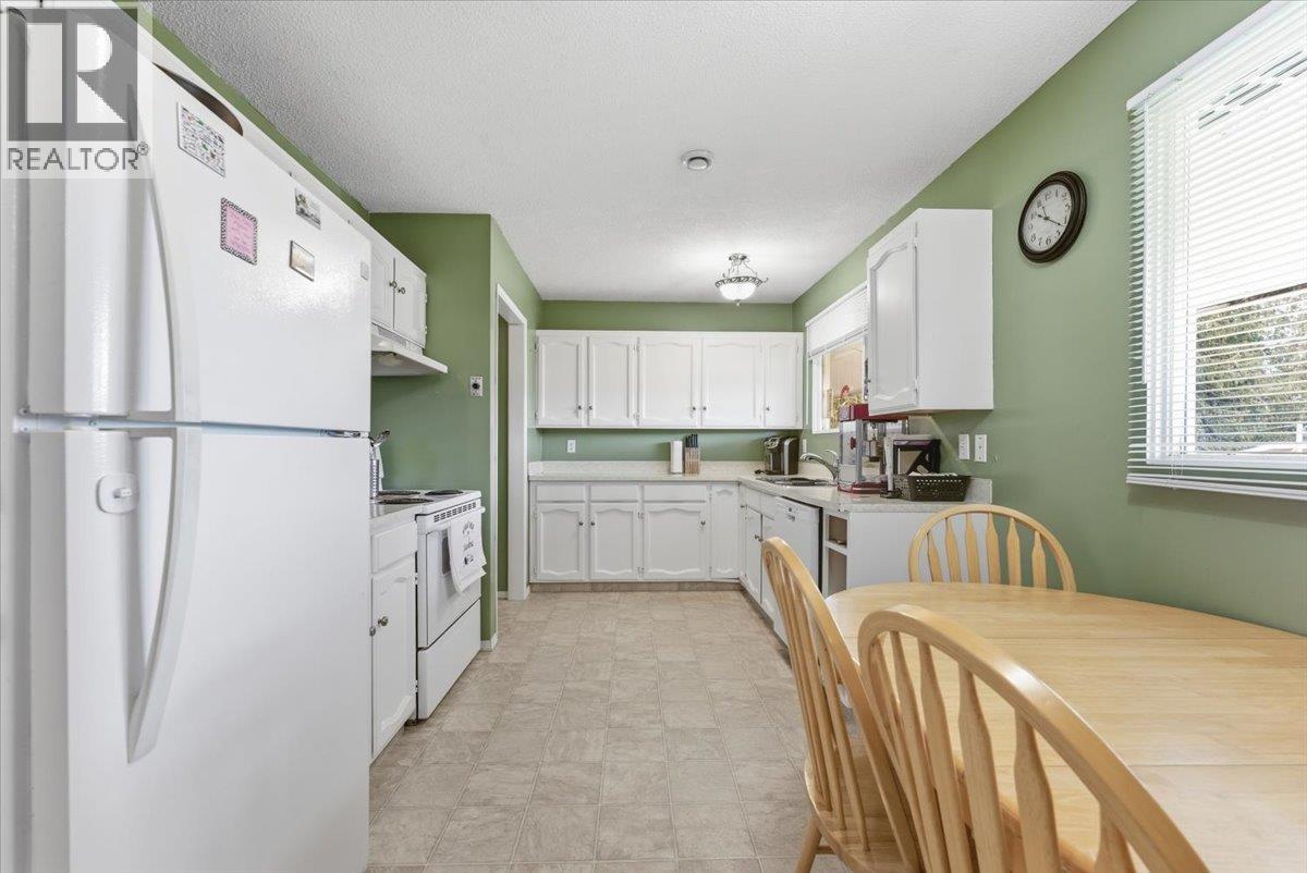 1121 Mountain View Road, Armstrong, British Columbia  V4Y 0S2 - Photo 15 - 10377775