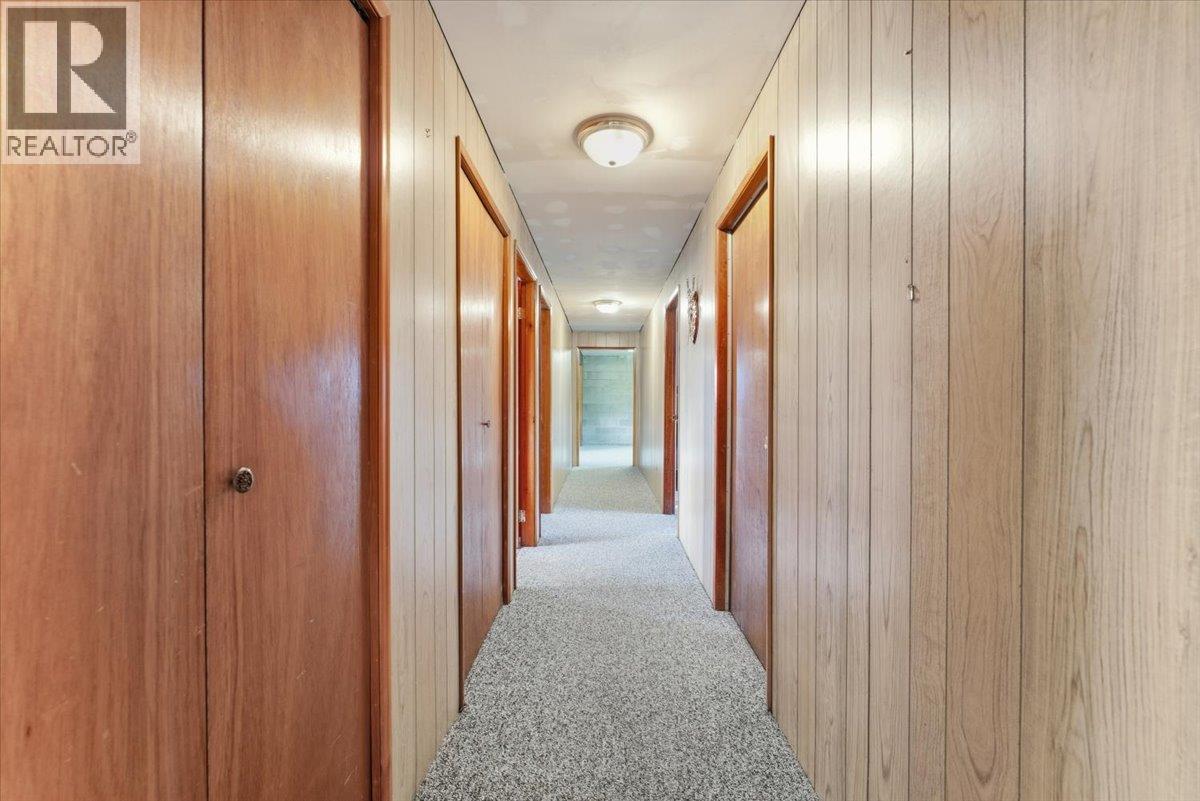 1121 Mountain View Road, Armstrong, British Columbia  V4Y 0S2 - Photo 29 - 10377775