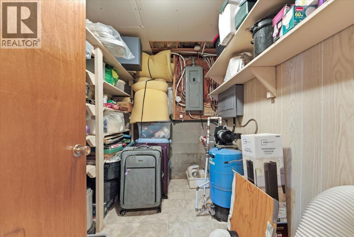 1121 Mountain View Road, Armstrong, British Columbia  V4Y 0S2 - Photo 38 - 10377775