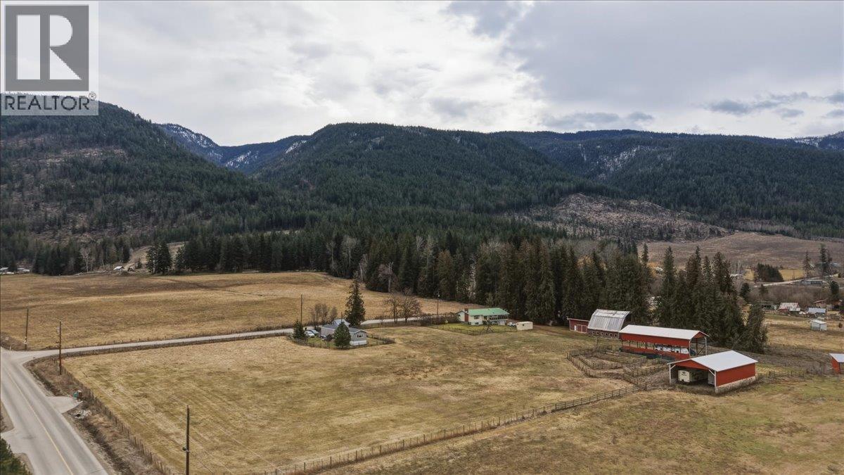 1121 Mountain View Road, Armstrong, British Columbia  V4Y 0S2 - Photo 6 - 10377775