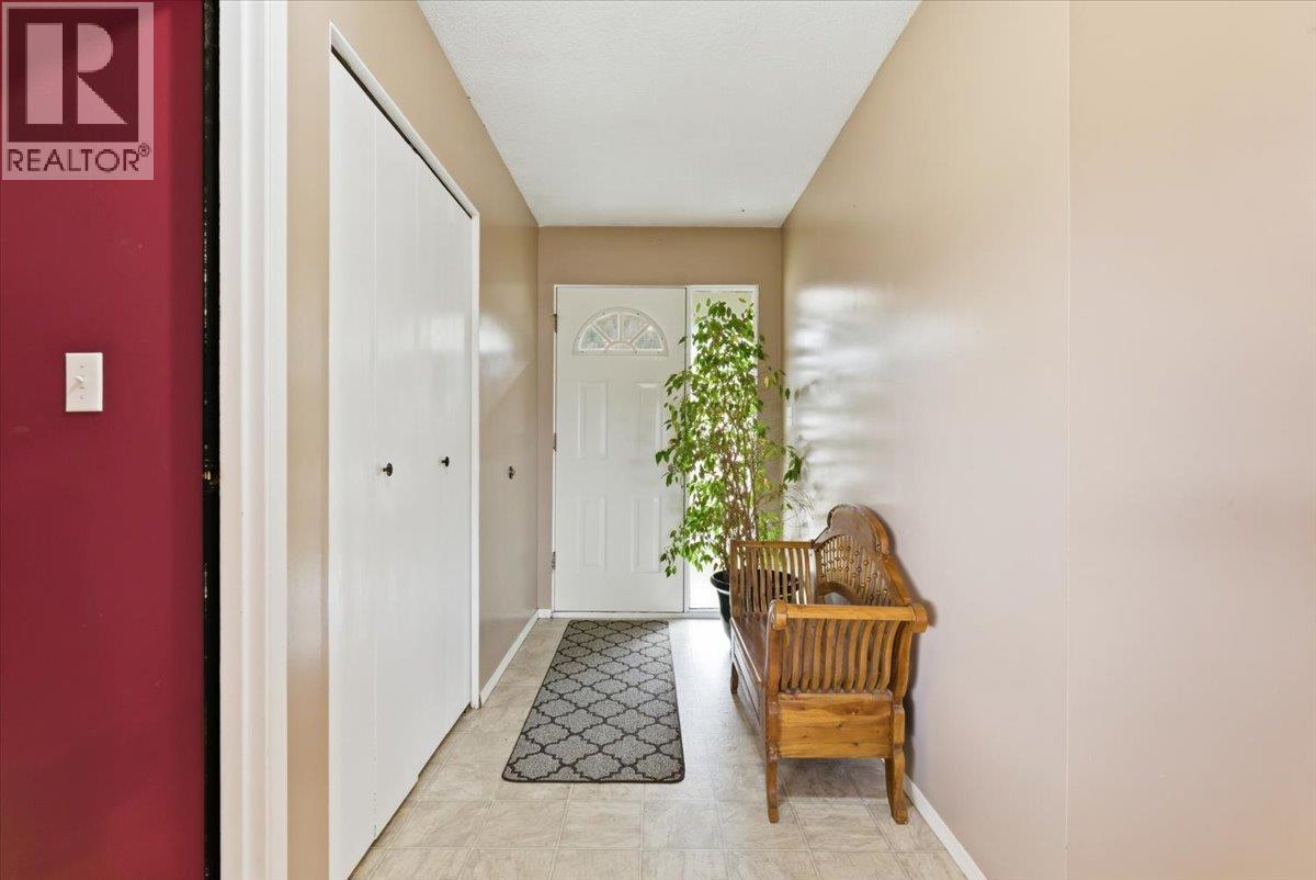 1121 Mountain View Road, Armstrong, British Columbia  V4Y 0S2 - Photo 8 - 10377775