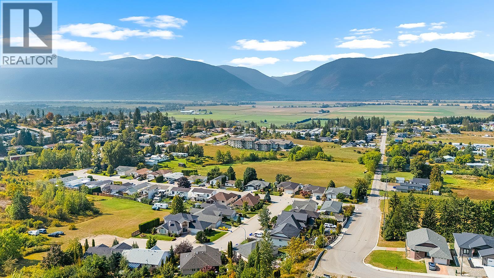 1113 Westridge Street, Creston, British Columbia  V0B 1G6 - Photo 1 - 10377159