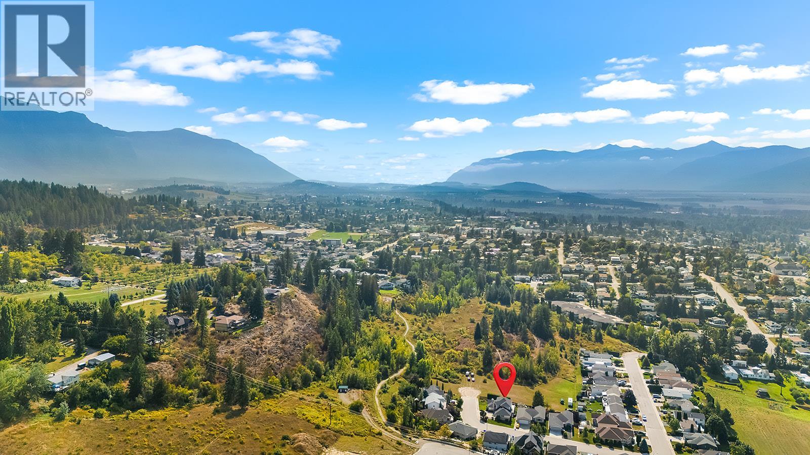 1113 Westridge Street, Creston, British Columbia  V0B 1G6 - Photo 6 - 10377159