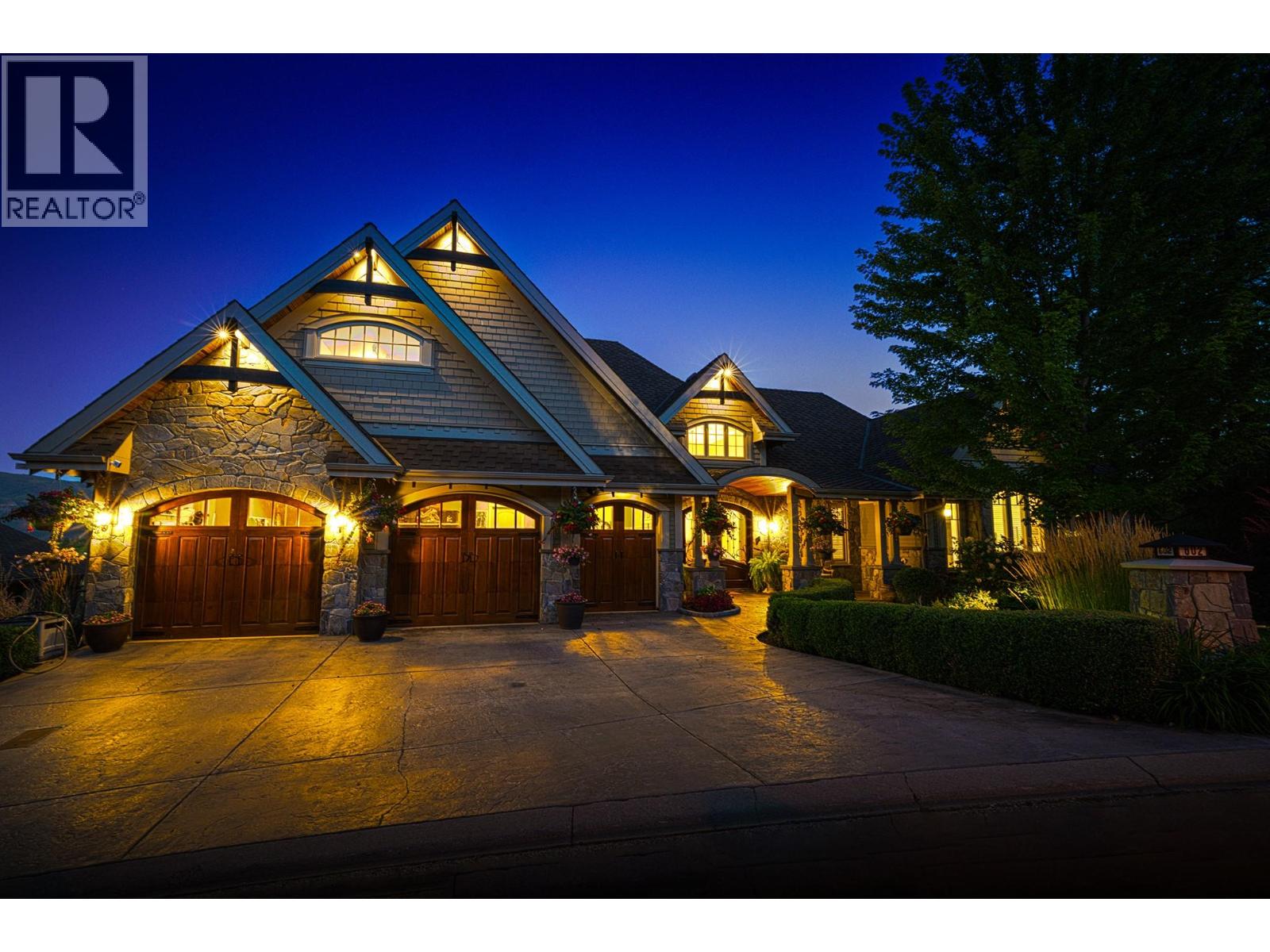 602 Falcon Point Way, Vernon, British Columbia  V1H 2H7 - Photo 4 - 10377407