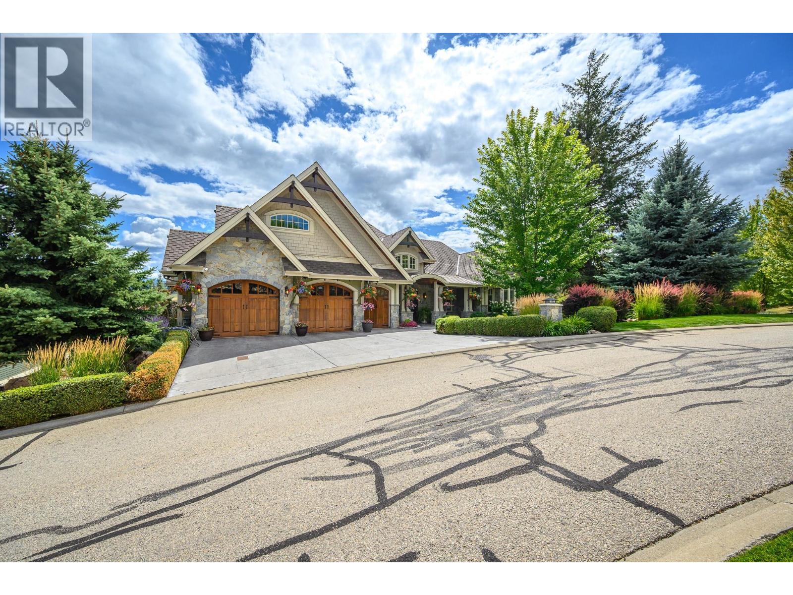 602 Falcon Point Way, Vernon, British Columbia  V1H 2H7 - Photo 7 - 10377407