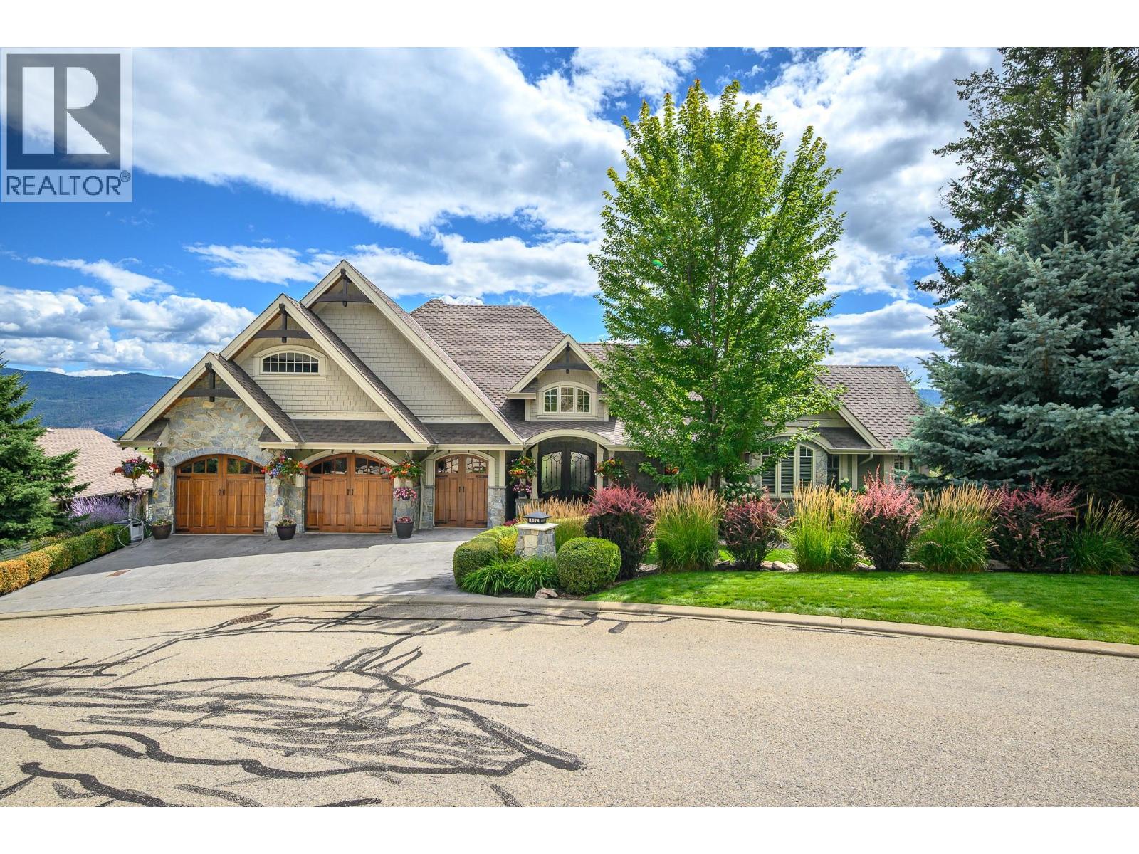 602 Falcon Point Way, Vernon, British Columbia  V1H 2H7 - Photo 8 - 10377407