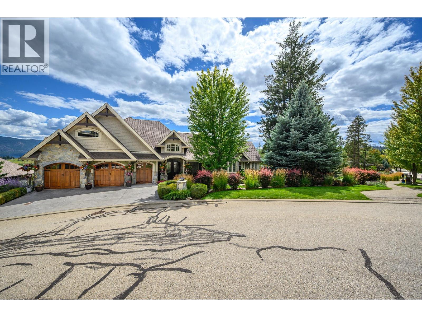 602 Falcon Point Way, Vernon, British Columbia  V1H 2H7 - Photo 9 - 10377407