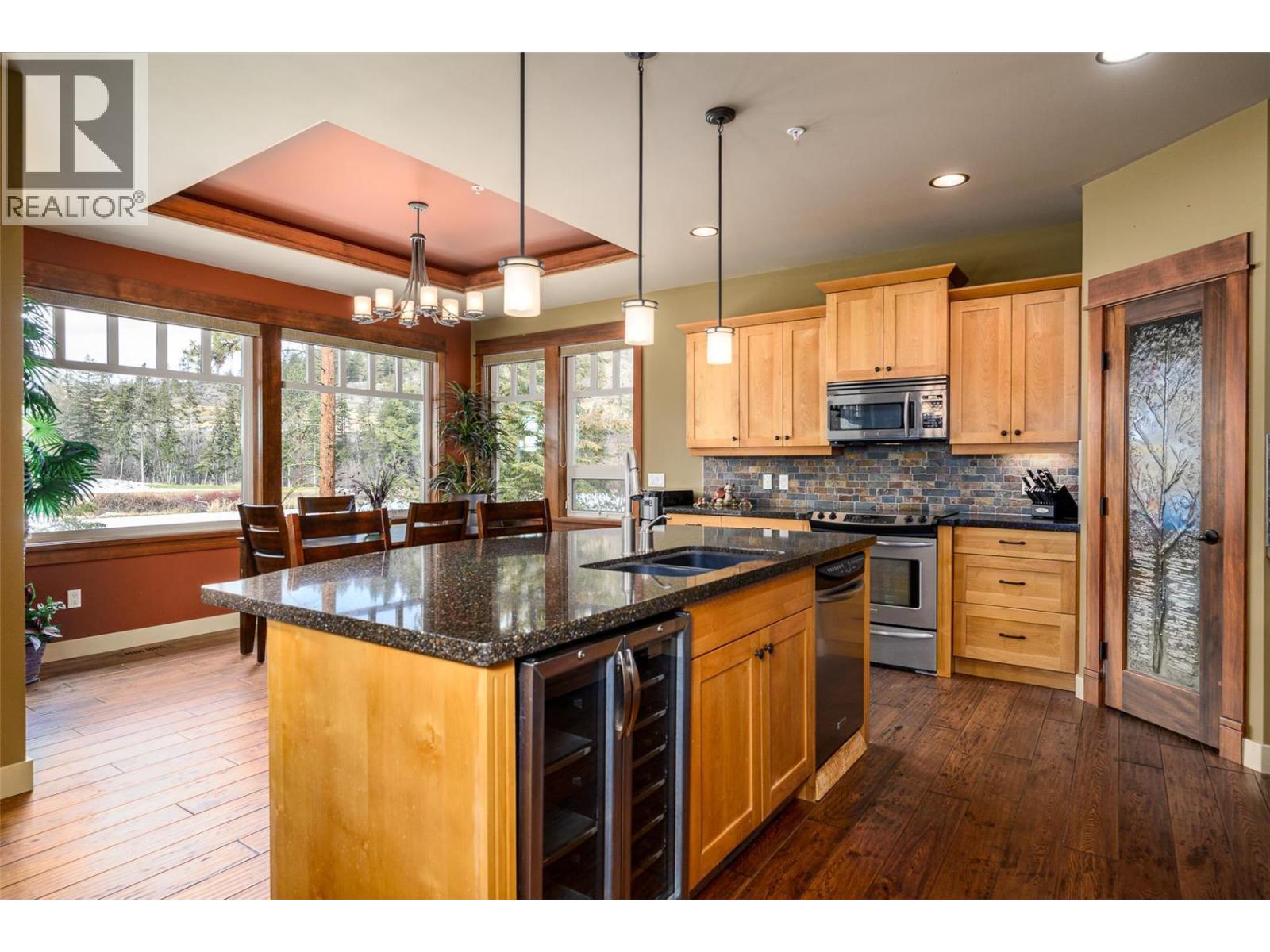 27 Birdie Lake Drive Unit# 4, Vernon, British Columbia  V1H 2J4 - Photo 11 - 10377406